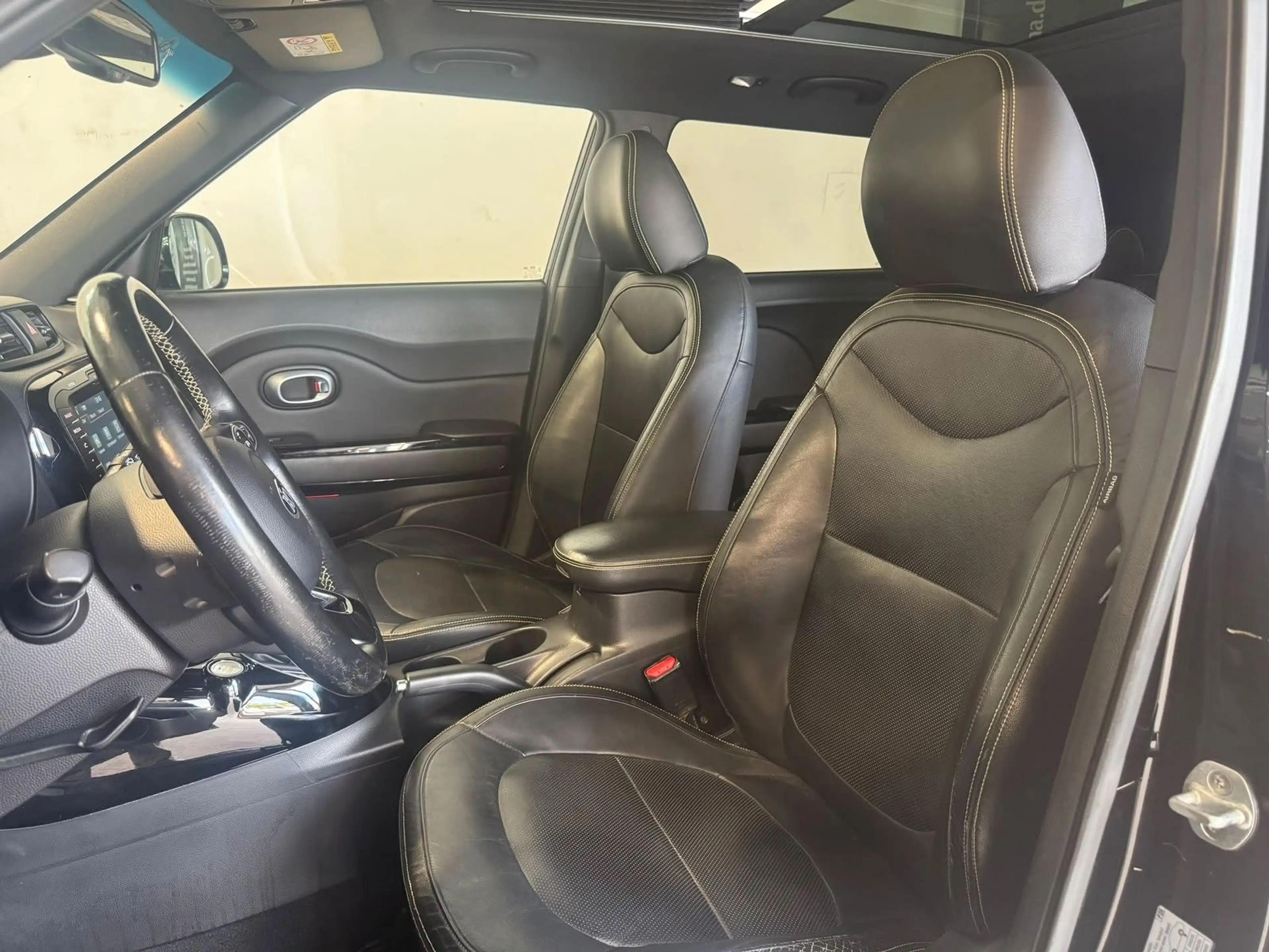 Kia Soul SOUL SPIRIT LEDER NAVI XENO PANO AHK 2HD — photo 9