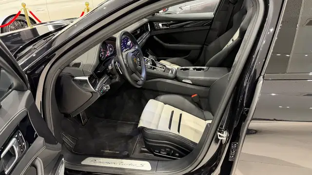 Porsche Panamera Turbo S E-Hybrid PHEV Aut. Ansicht 21