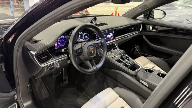 Porsche Panamera Turbo S E-Hybrid PHEV Aut. Ansicht 16