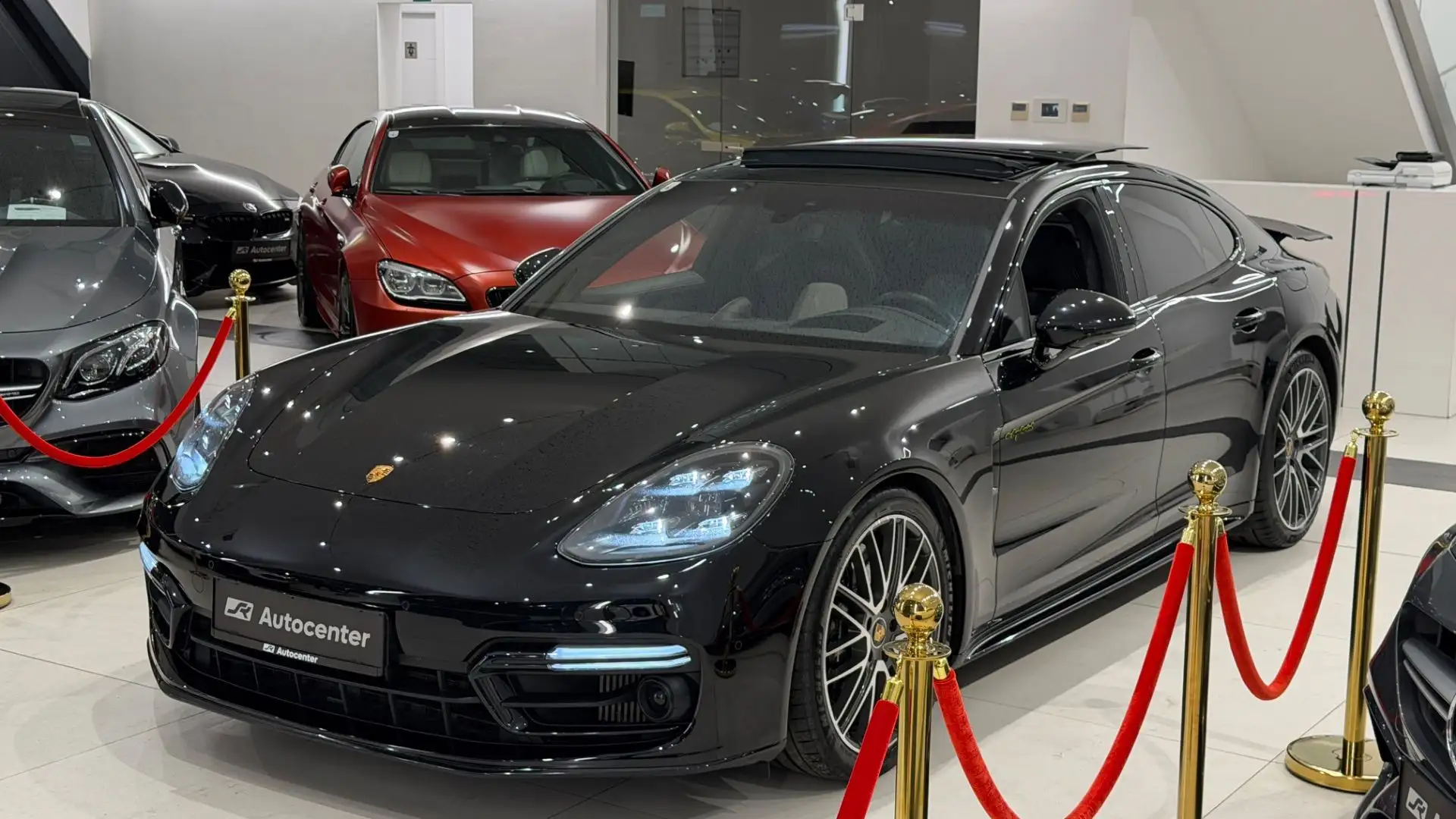 Porsche Panamera Turbo S E-Hybrid PHEV Aut. Schwarz - 1
