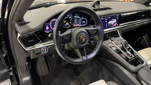 Porsche Panamera Turbo S E-Hybrid PHEV Aut. Ansicht 17