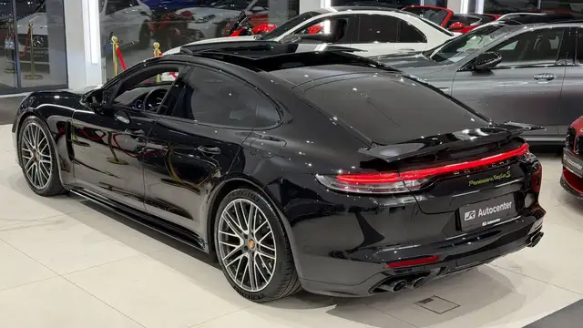Porsche Panamera Turbo S E-Hybrid PHEV Aut. Ansicht 8