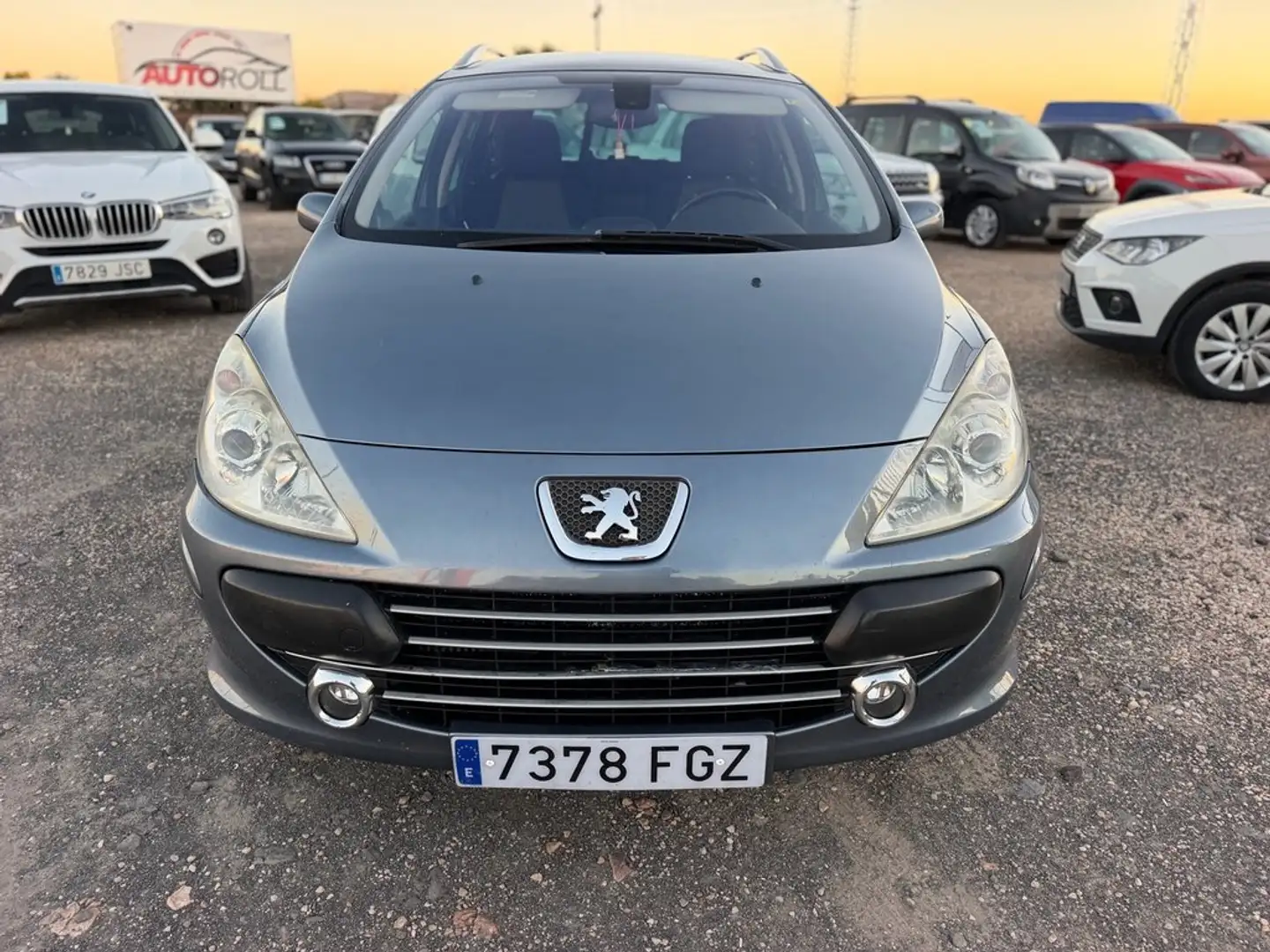 Peugeot 307 SW 1.6 HDi Pack+ Gris - 2