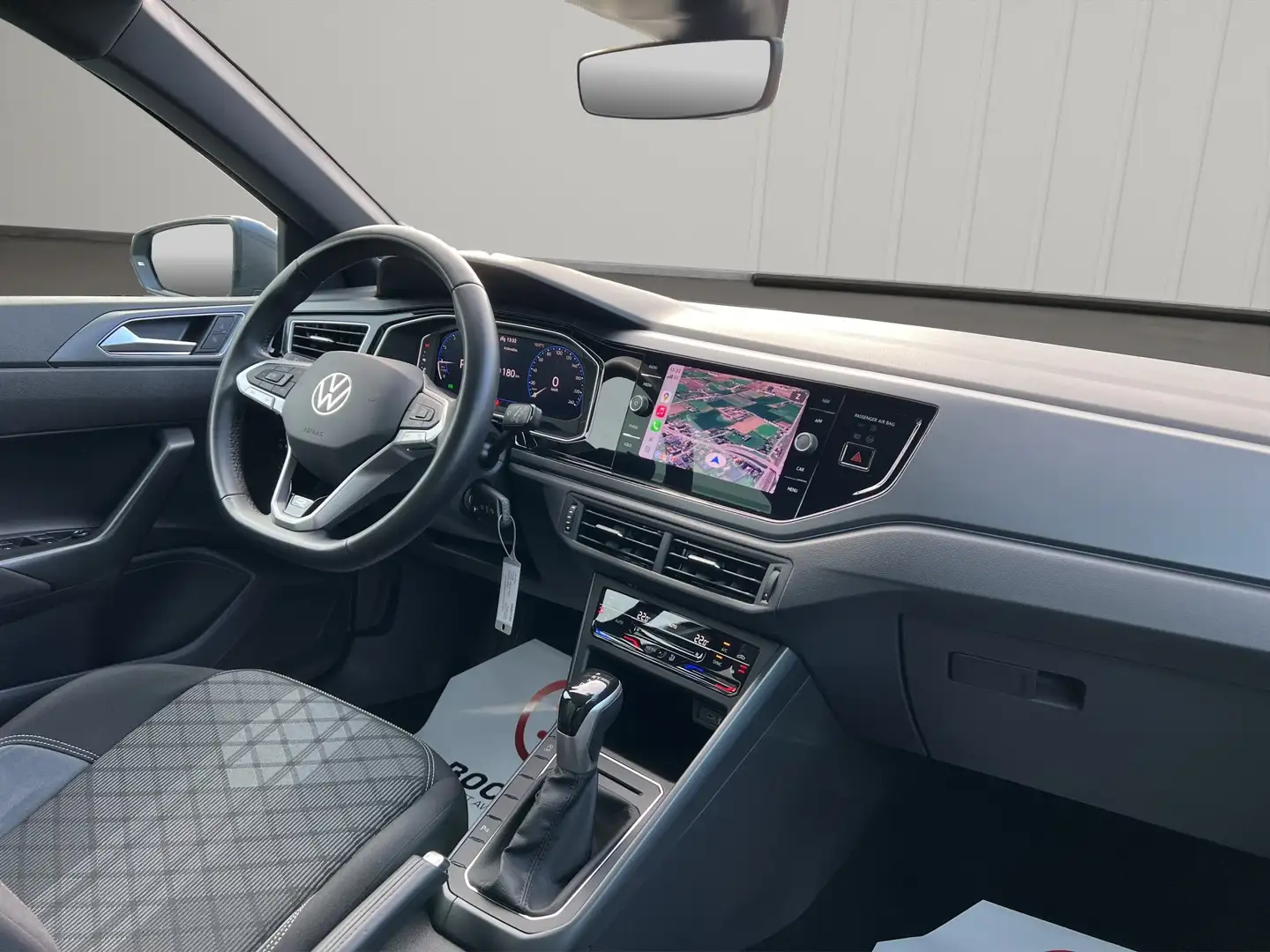 Volkswagen Polo 1.0TSI 95pk R-Line DSG-Aut. LED•Camera•AppC. Gris - 2