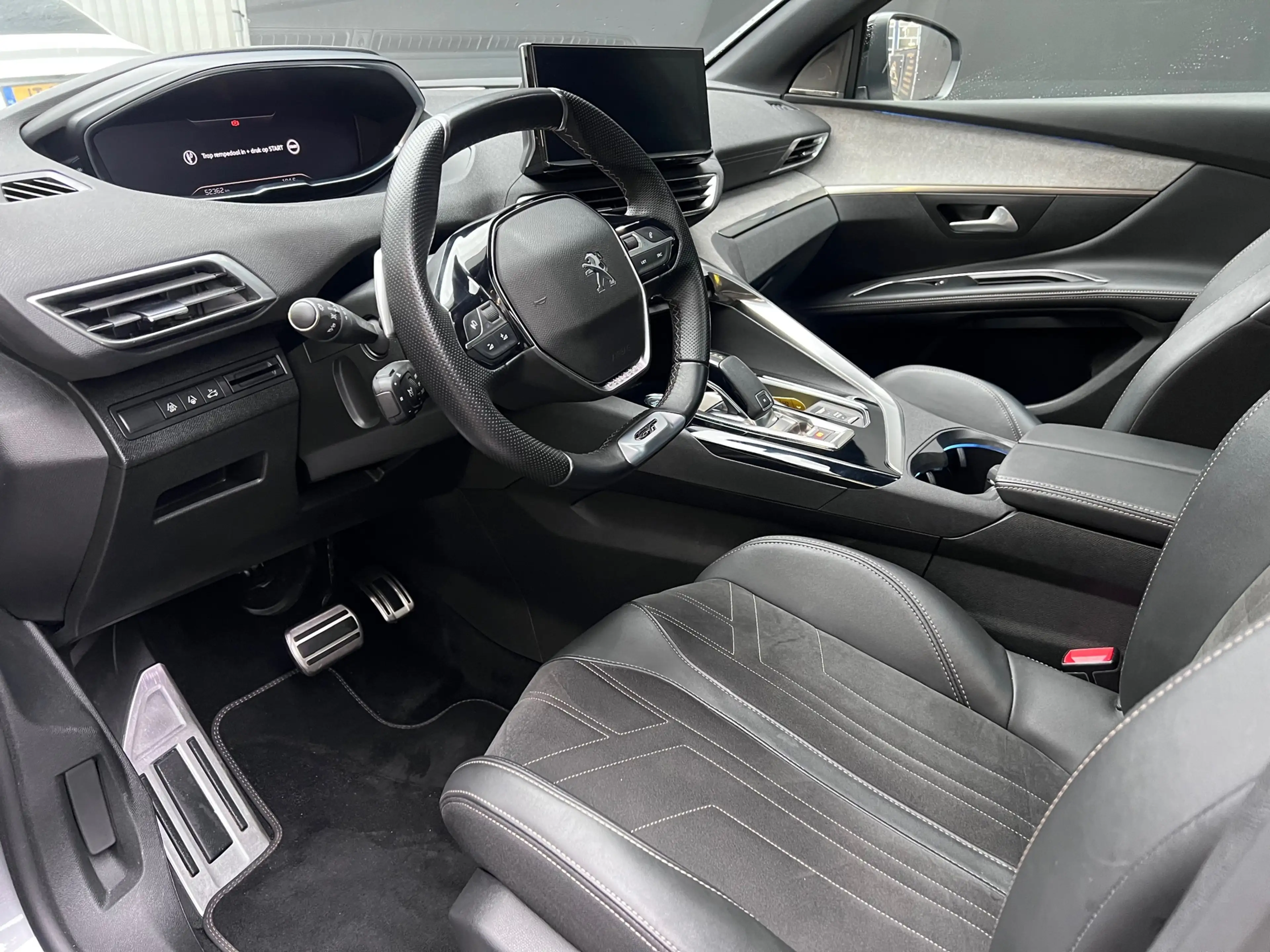 Peugeot 5008 1.2 PureTech GT — photo 11