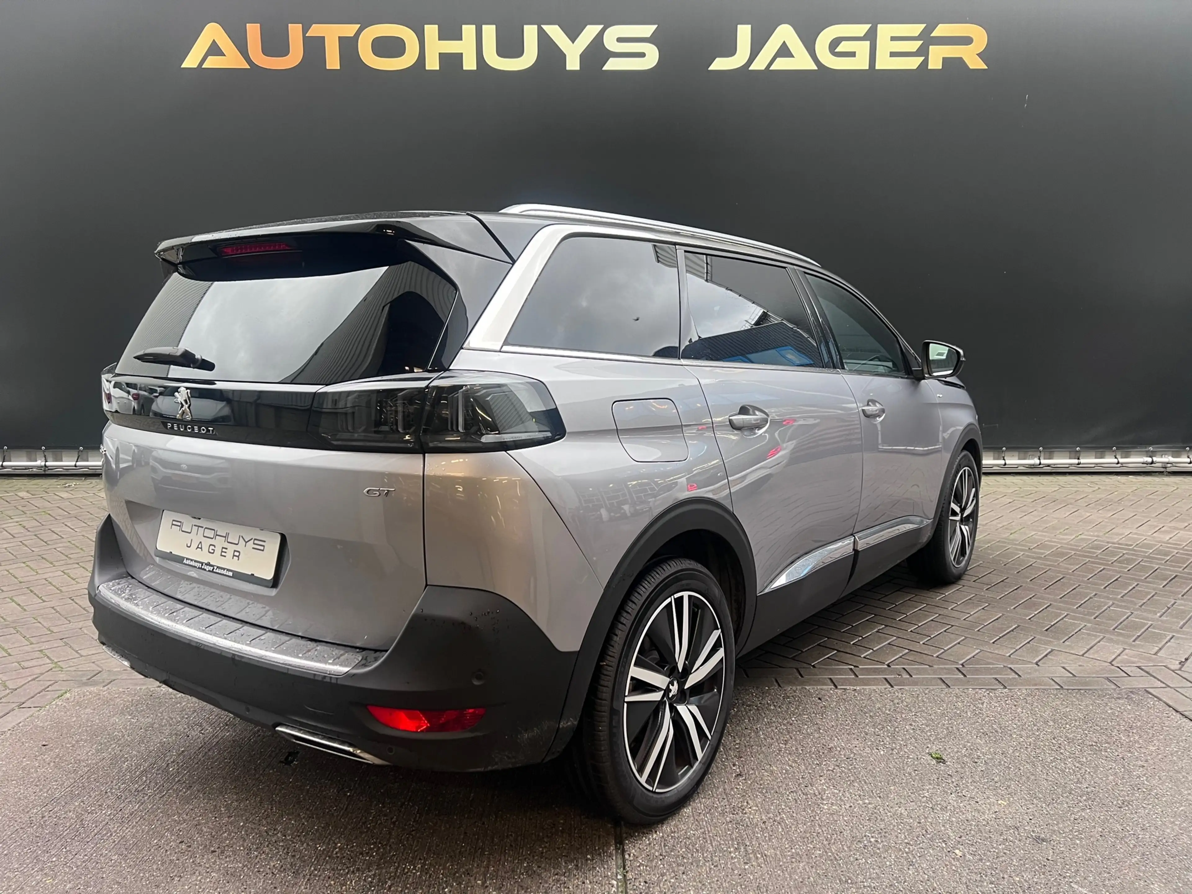 Peugeot 5008 1.2 PureTech GT — photo 6