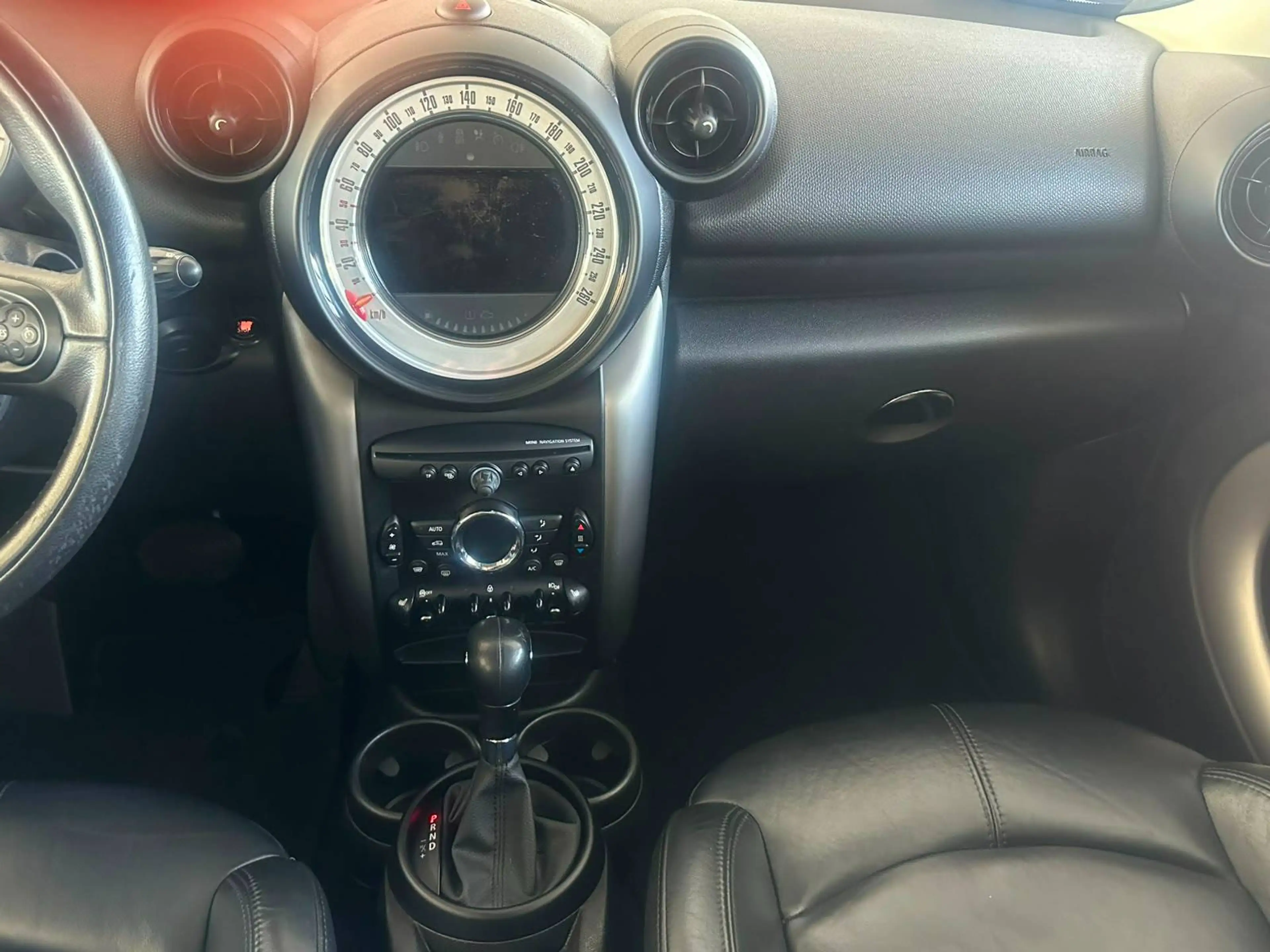 MINI Cooper D Countryman Cooper D — photo 14