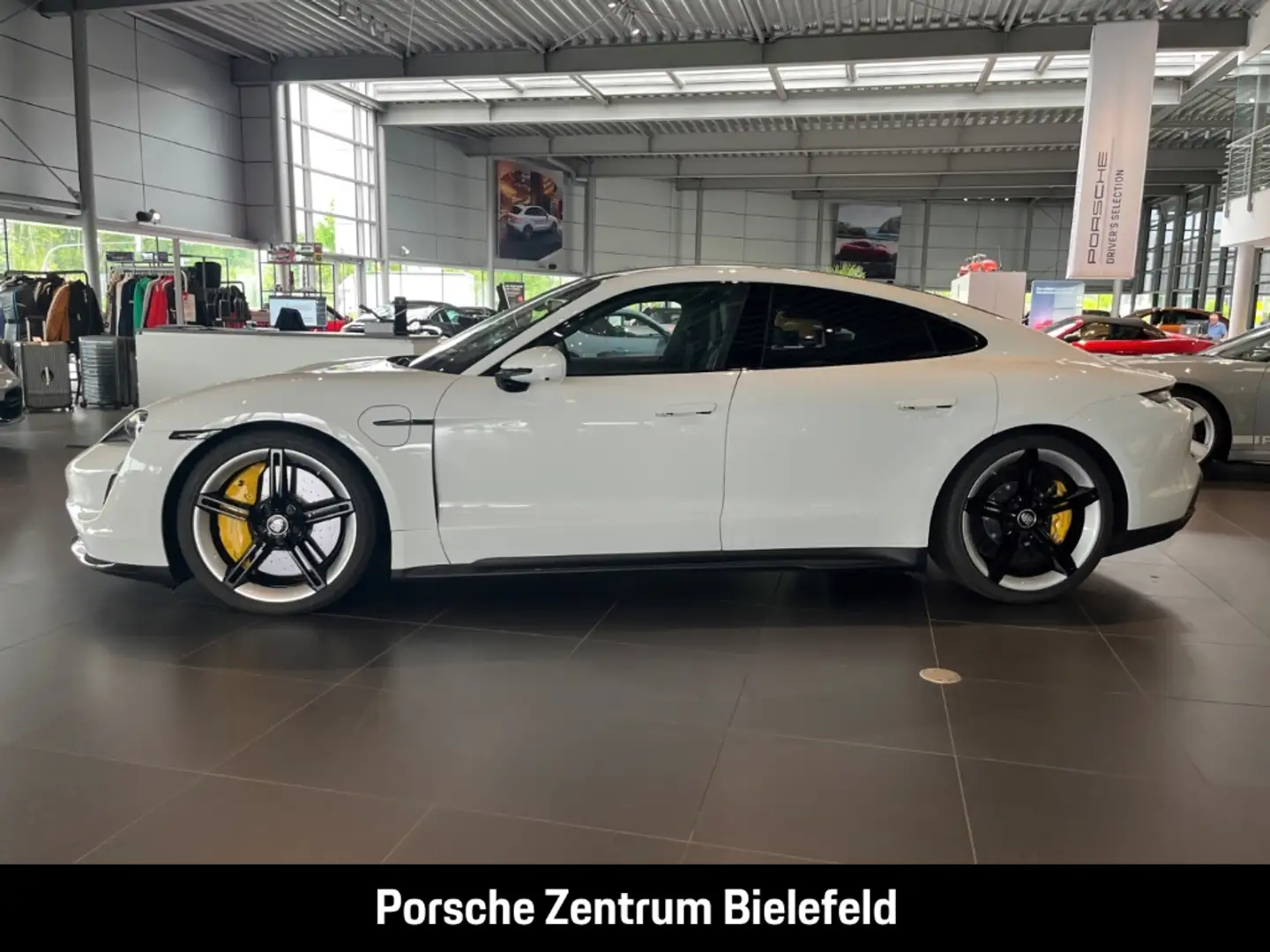 Porsche Taycan Turbo S Burmester Panorama Luftfederung Weiß - 2
