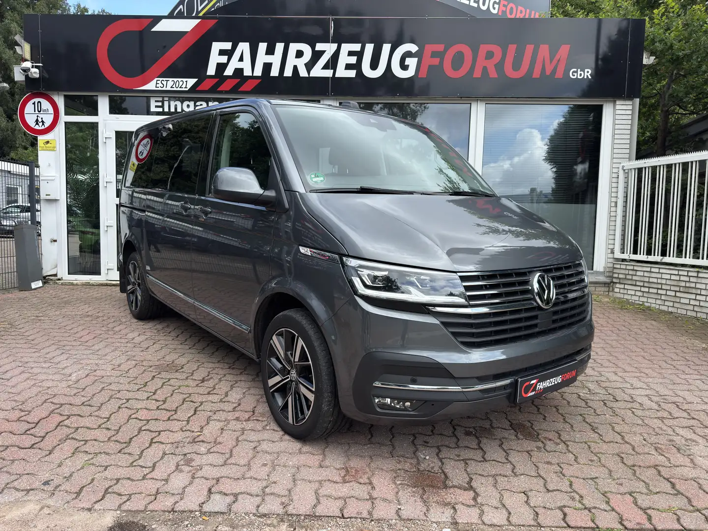 Volkswagen T6 Multivan .1 DSG *STHZG*Comfortline 2x Schiebetür Šedá - 2