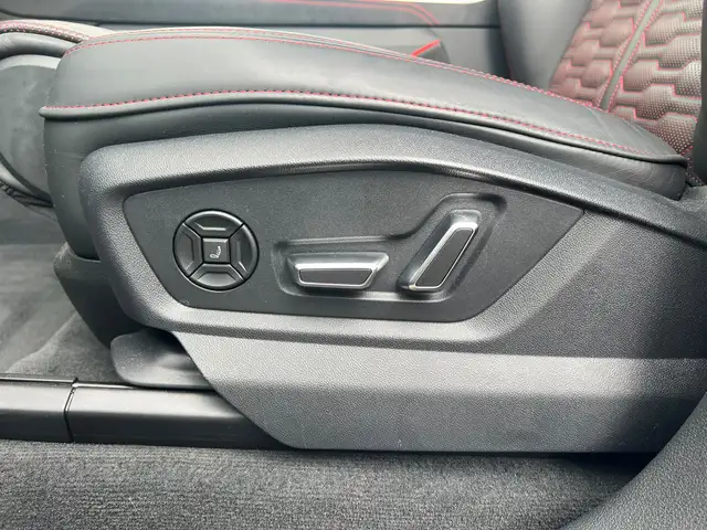 Audi RSQ8 view 15