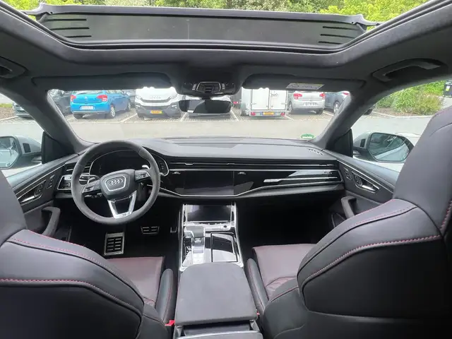 Audi RSQ8 view 5