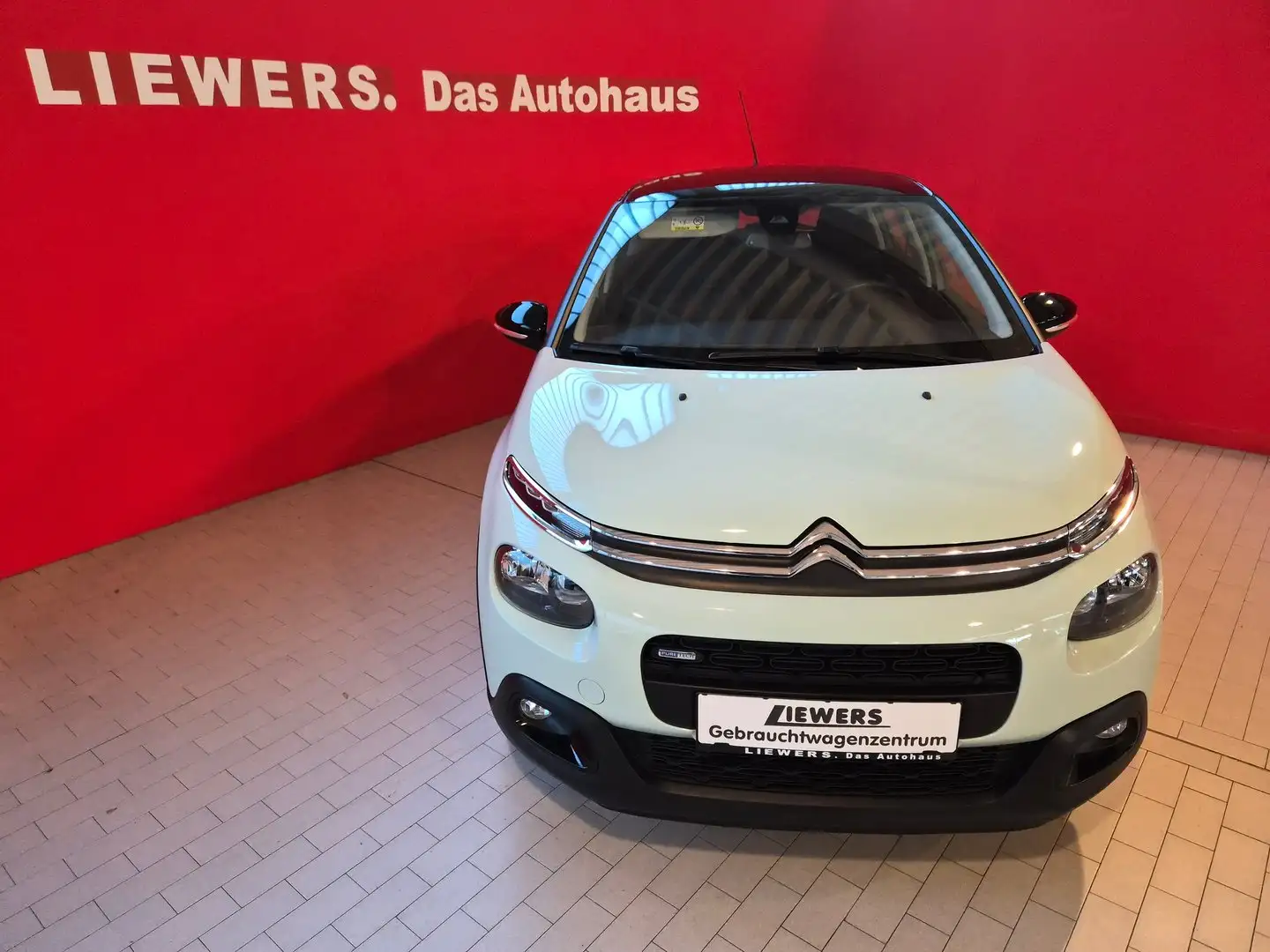 Citroen C3 PureTech 110 S&S EAT6 Shine Grün - 2