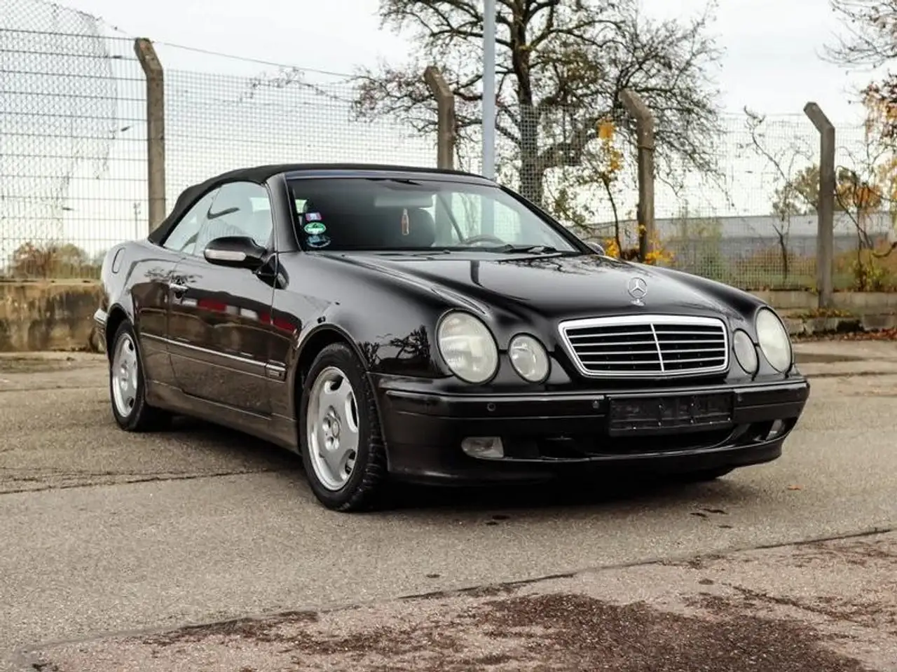 Mercedes-Benz CLK 230
