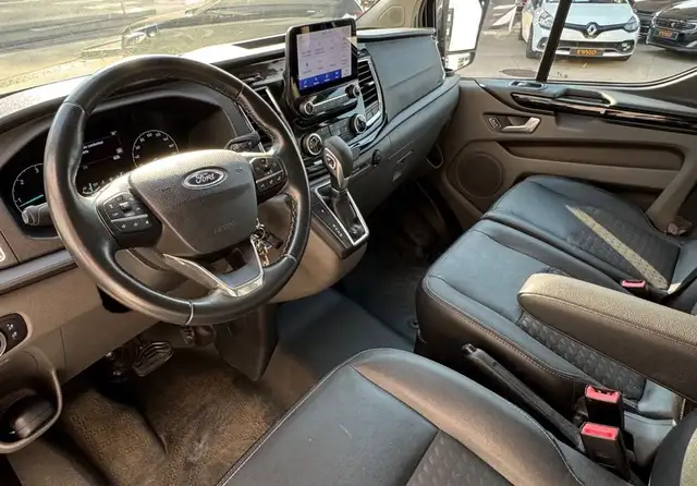 Ford Transit view 26