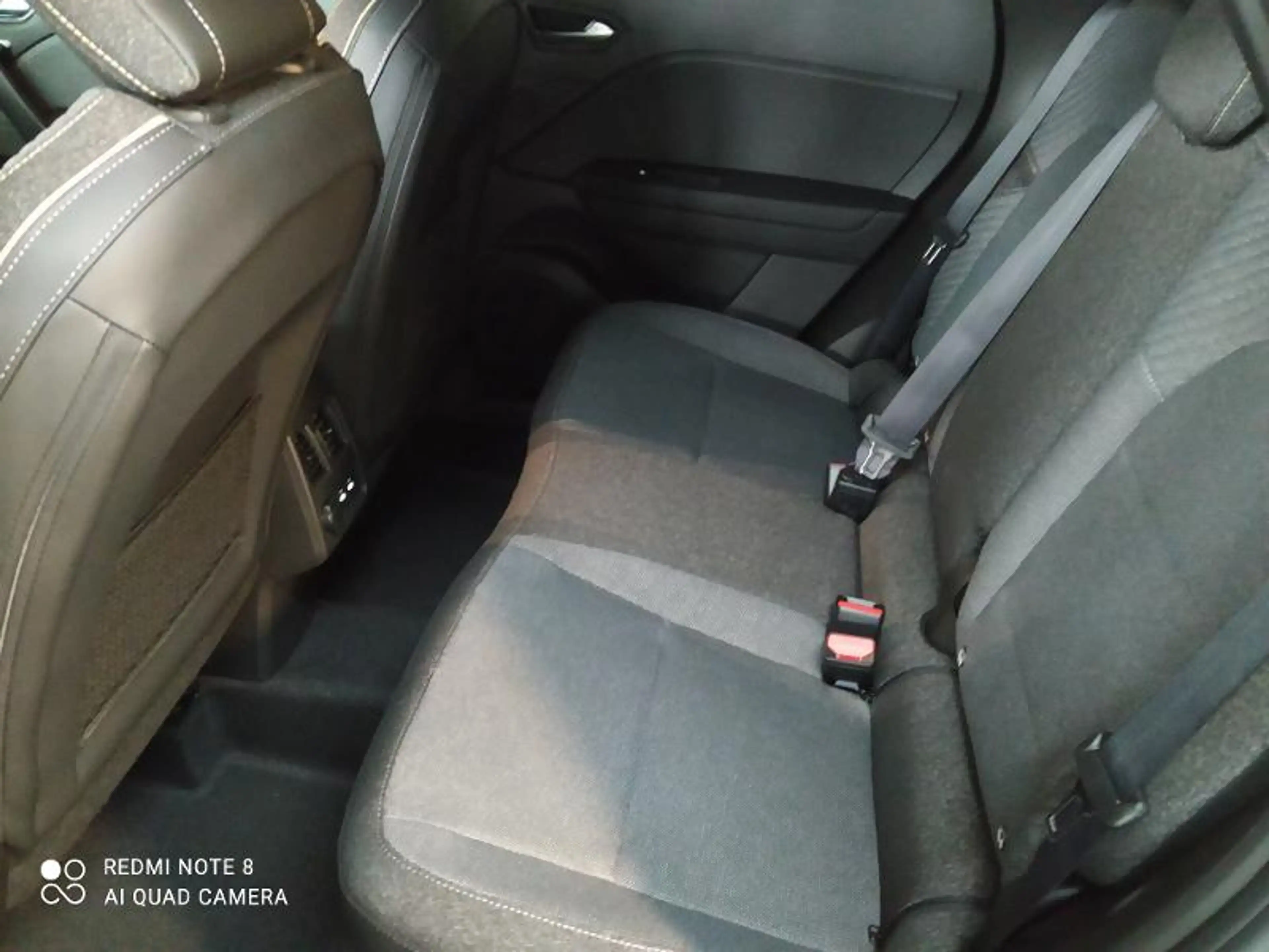 Mitsubishi Grandis Intro Edition 1.8 Hybrid — photo 9