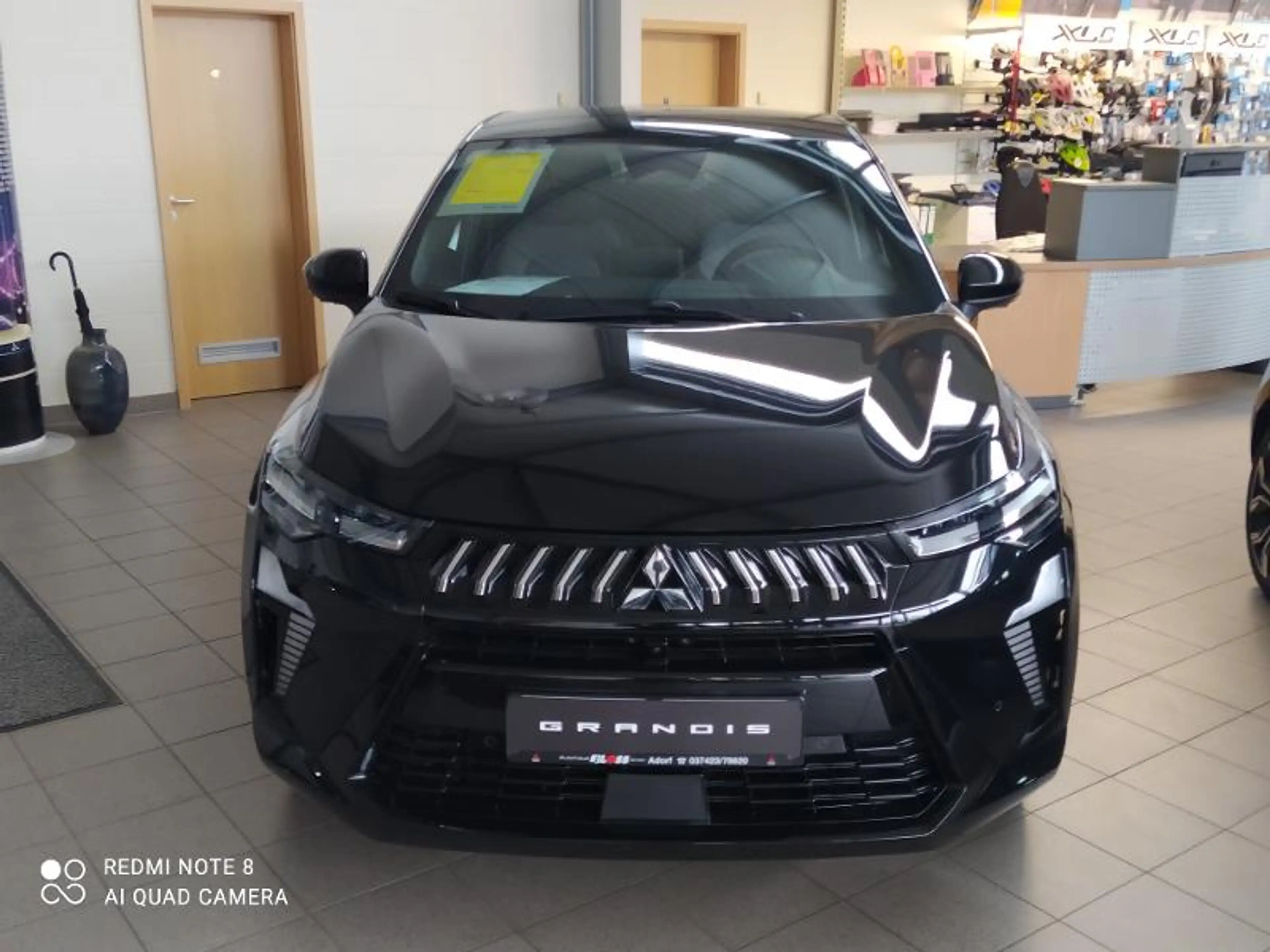 Mitsubishi Grandis Intro Edition 1.8 Hybrid — photo 2