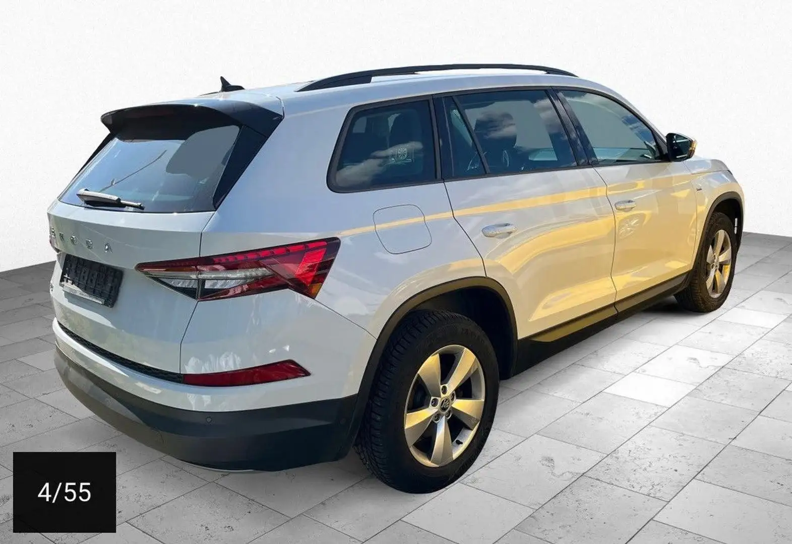 Skoda Kodiaq NAVI/MATRIX/ACC/VIRTUAL/KAMERA/CANTON/19" Weiß - 2