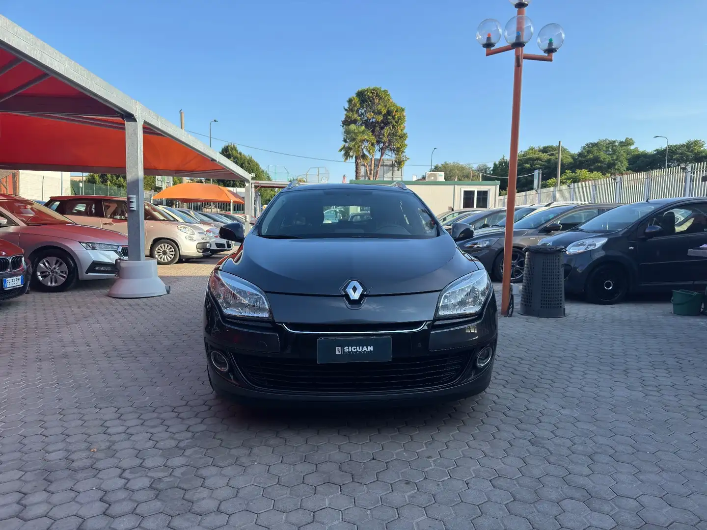 Renault Megane ADATTA A NEOPATENTATI 1.5 dCi 110CV EDC SporTour G Nero - 2