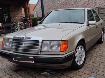 Mercedes E280 W124