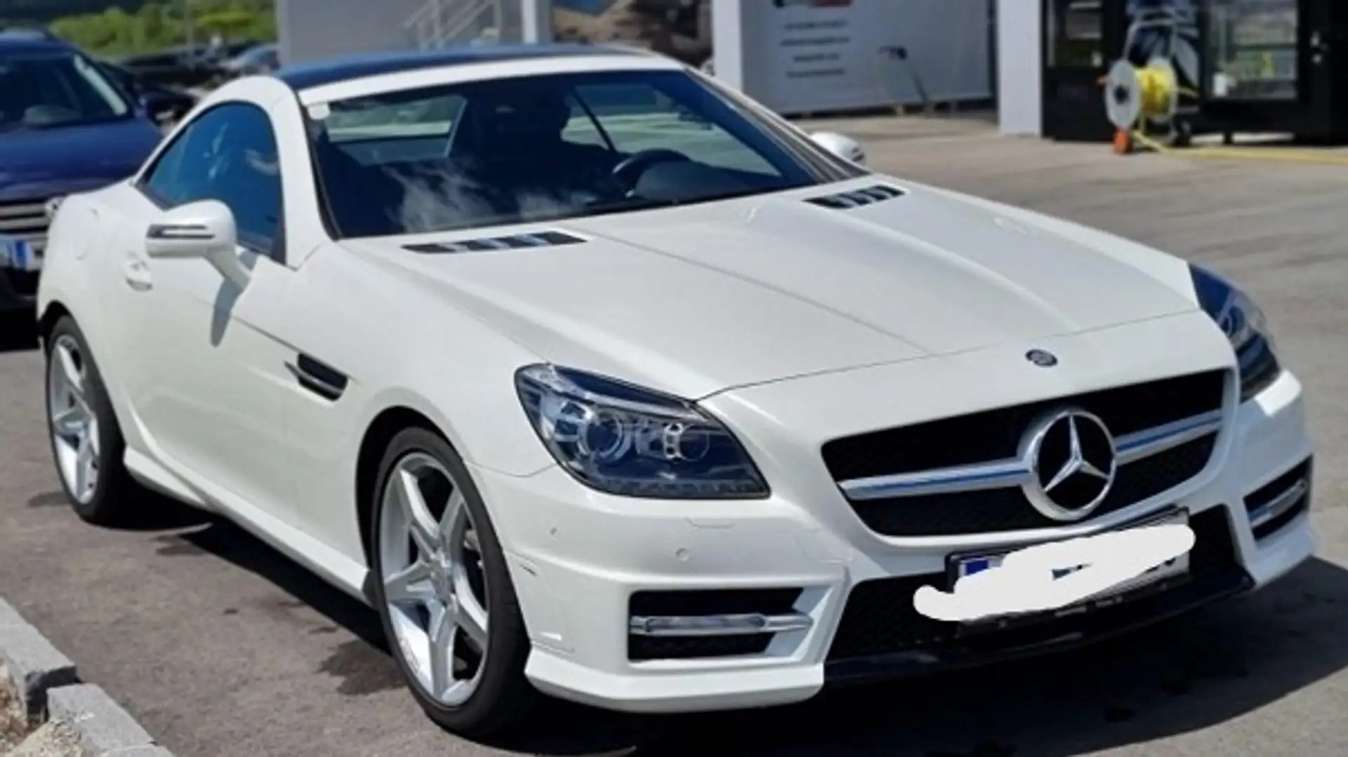 Mercedes-Benz SLK 350 AMG Aussen und Innen,  7G-Tronic Weiß - 1