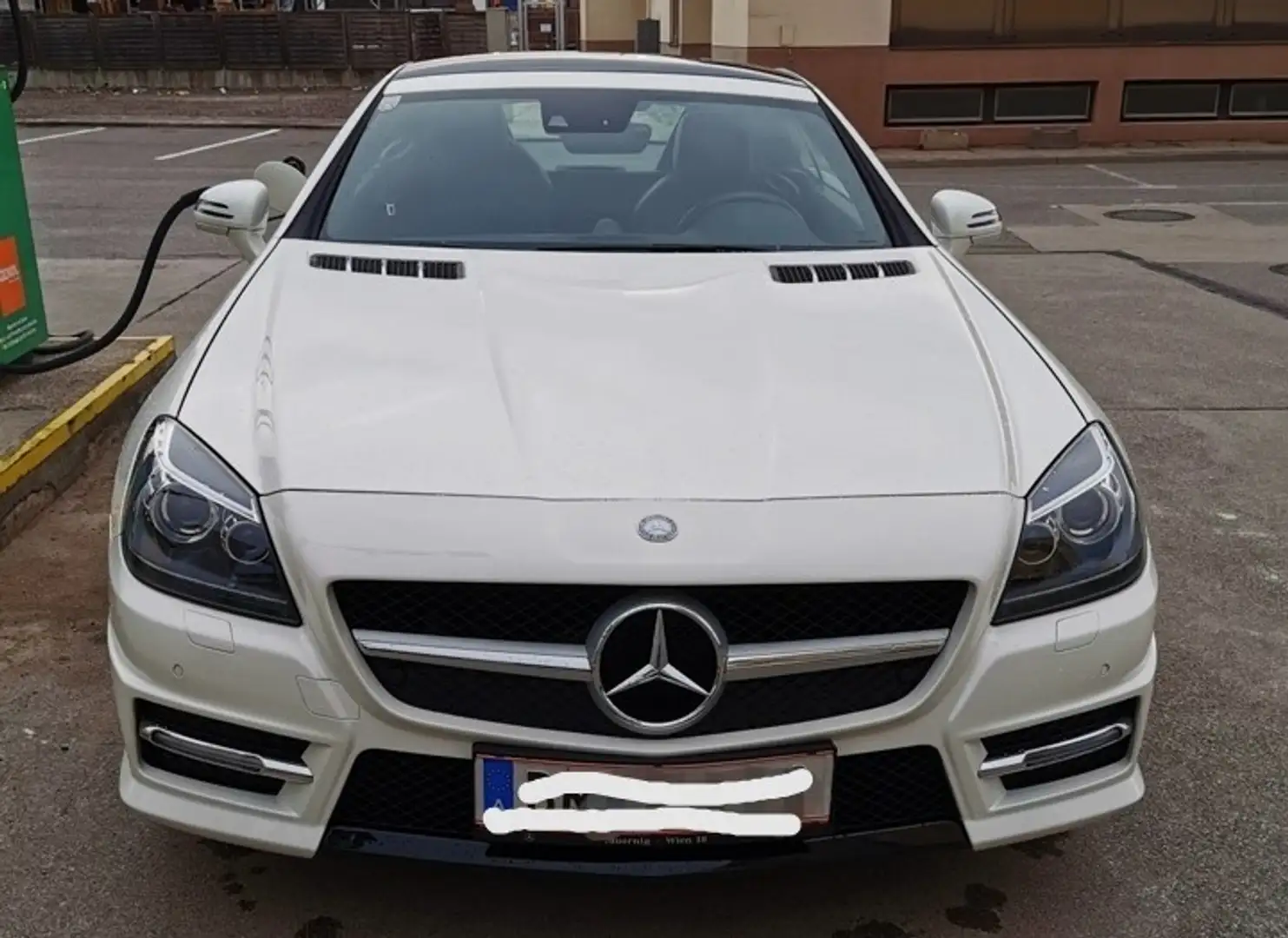 Mercedes-Benz SLK 350 AMG Aussen und Innen,  7G-Tronic Weiß - 2