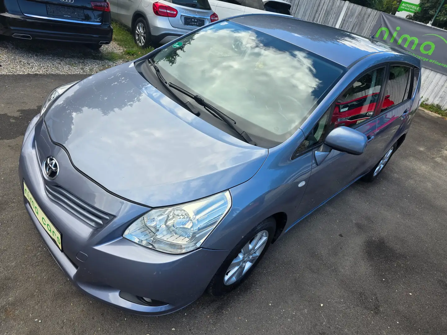 Toyota Verso 2,0 D-4D 125 Comfort DPF /Neues Pickerl / Keyless Grau - 2