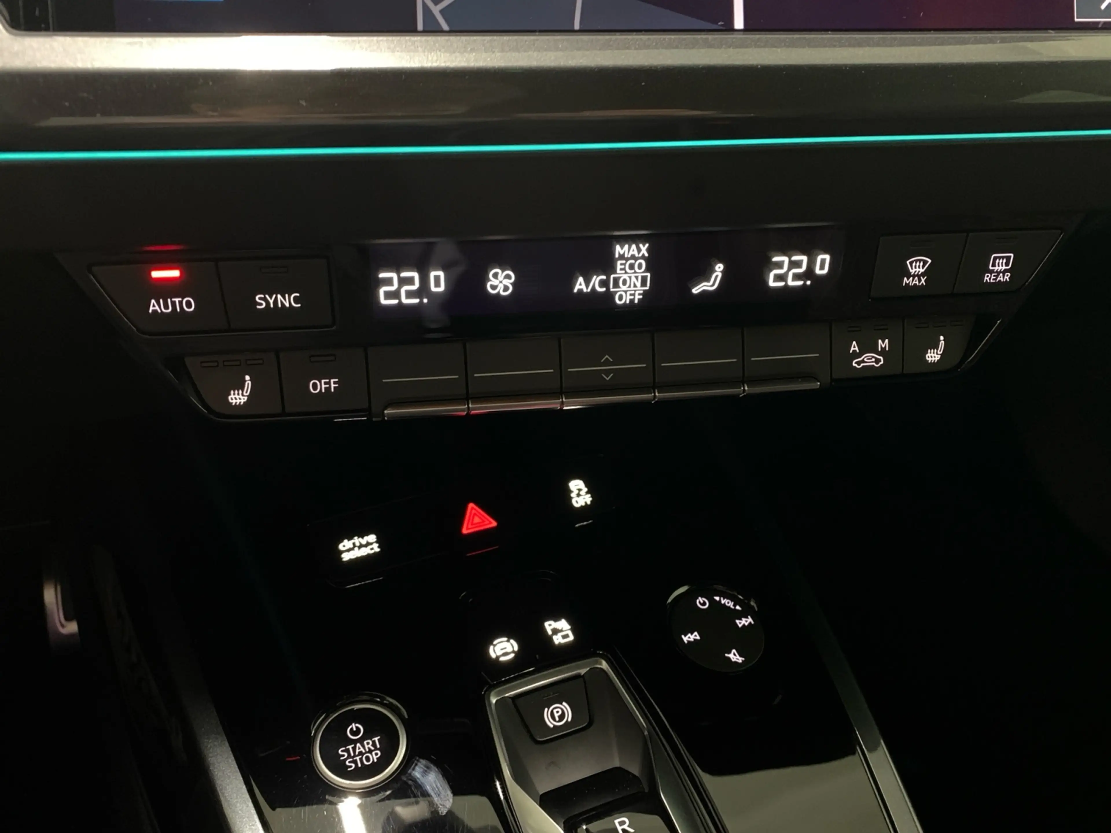 Audi Q4 e-tron Sportback 50 quattro S line AHK PANO SONOS — photo 20