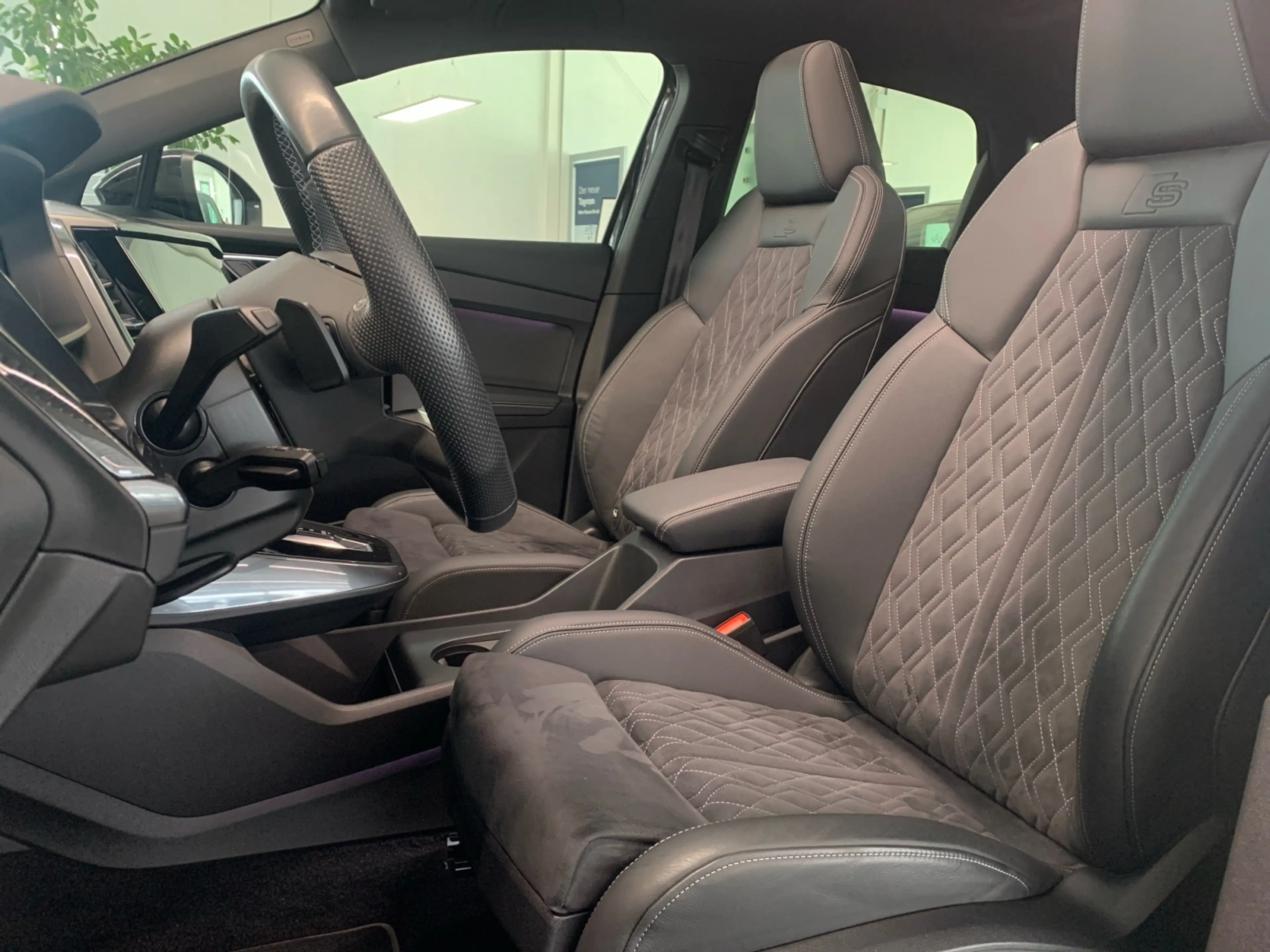 Audi Q4 e-tron Sportback 50 quattro S line AHK PANO SONOS — photo 10
