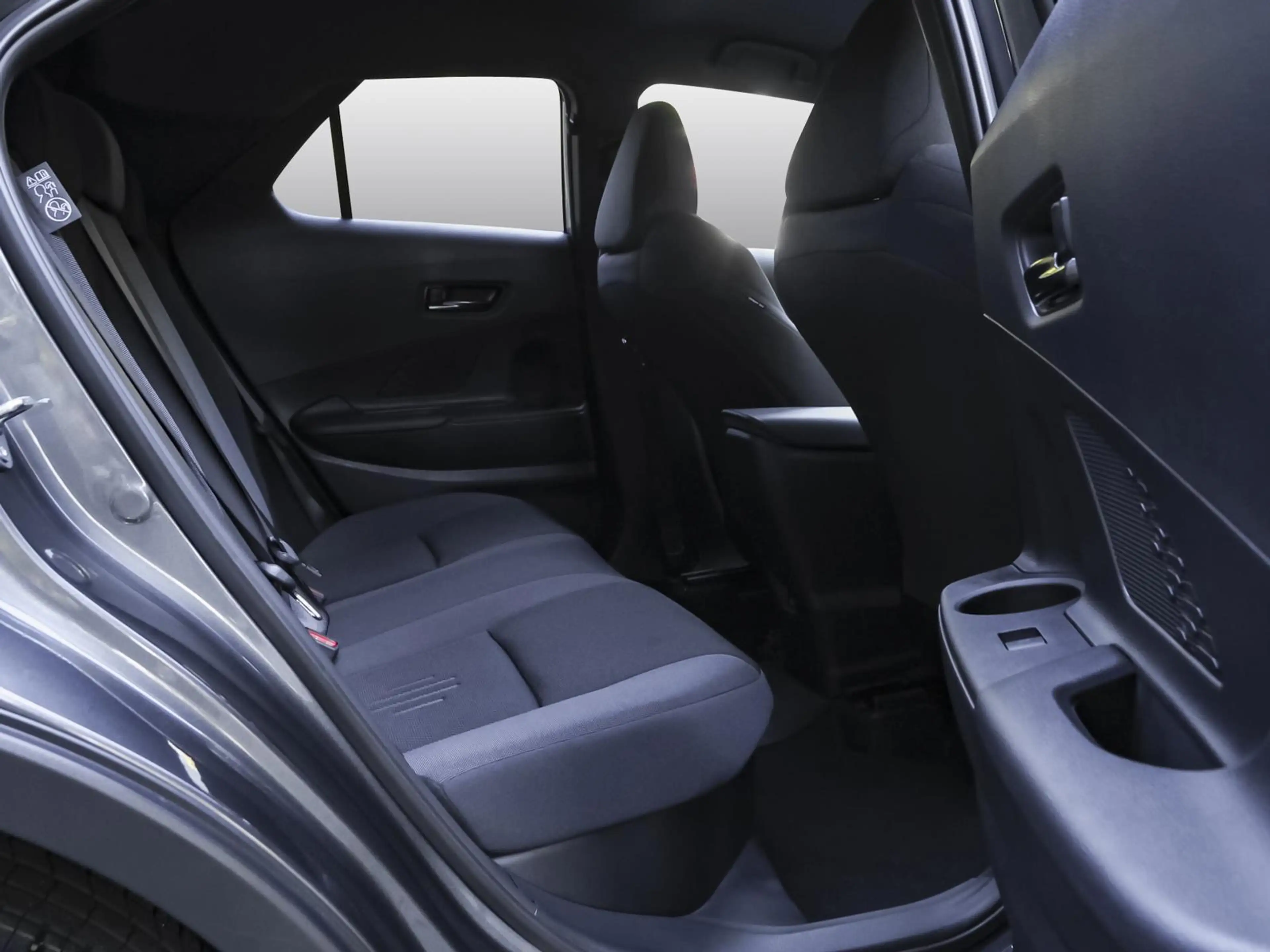 Toyota C-HR 2.0 Plug-in Hybrid Teamplayer Technik Paket — photo 4