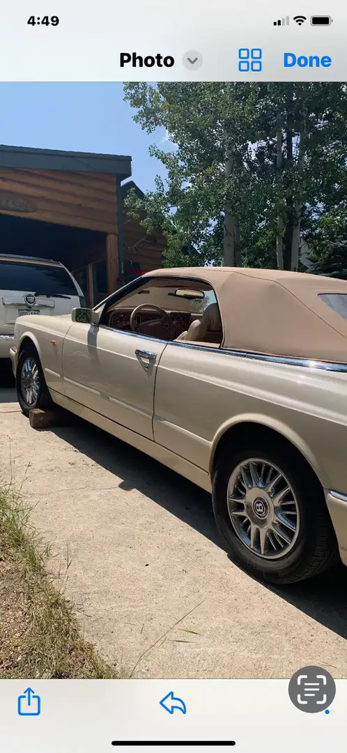 Bentley Azure 6.8 - 2