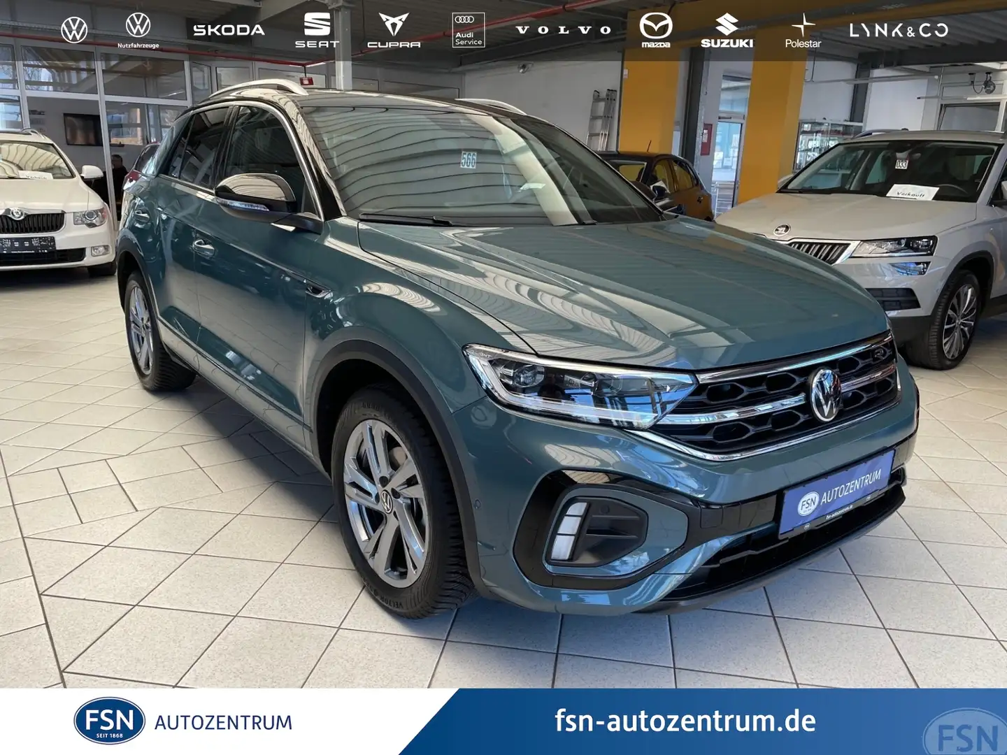 Volkswagen T-Roc 1.5 TSI R-Line DSG NAVI IQ AHK Blau - 1