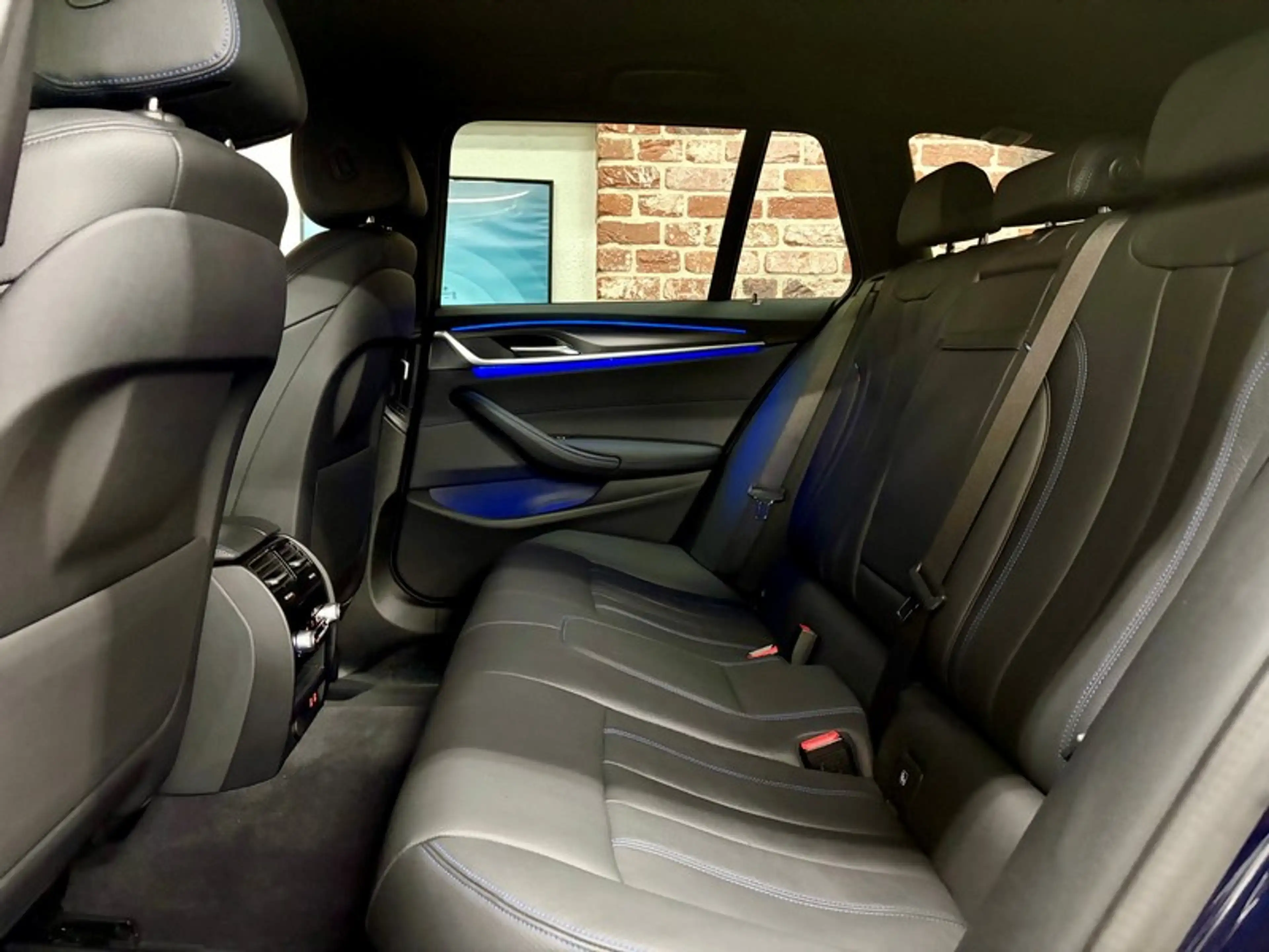 BMW 520 520dA Touring 2.0 190cv Auto xDive M-SPORT — photo 6