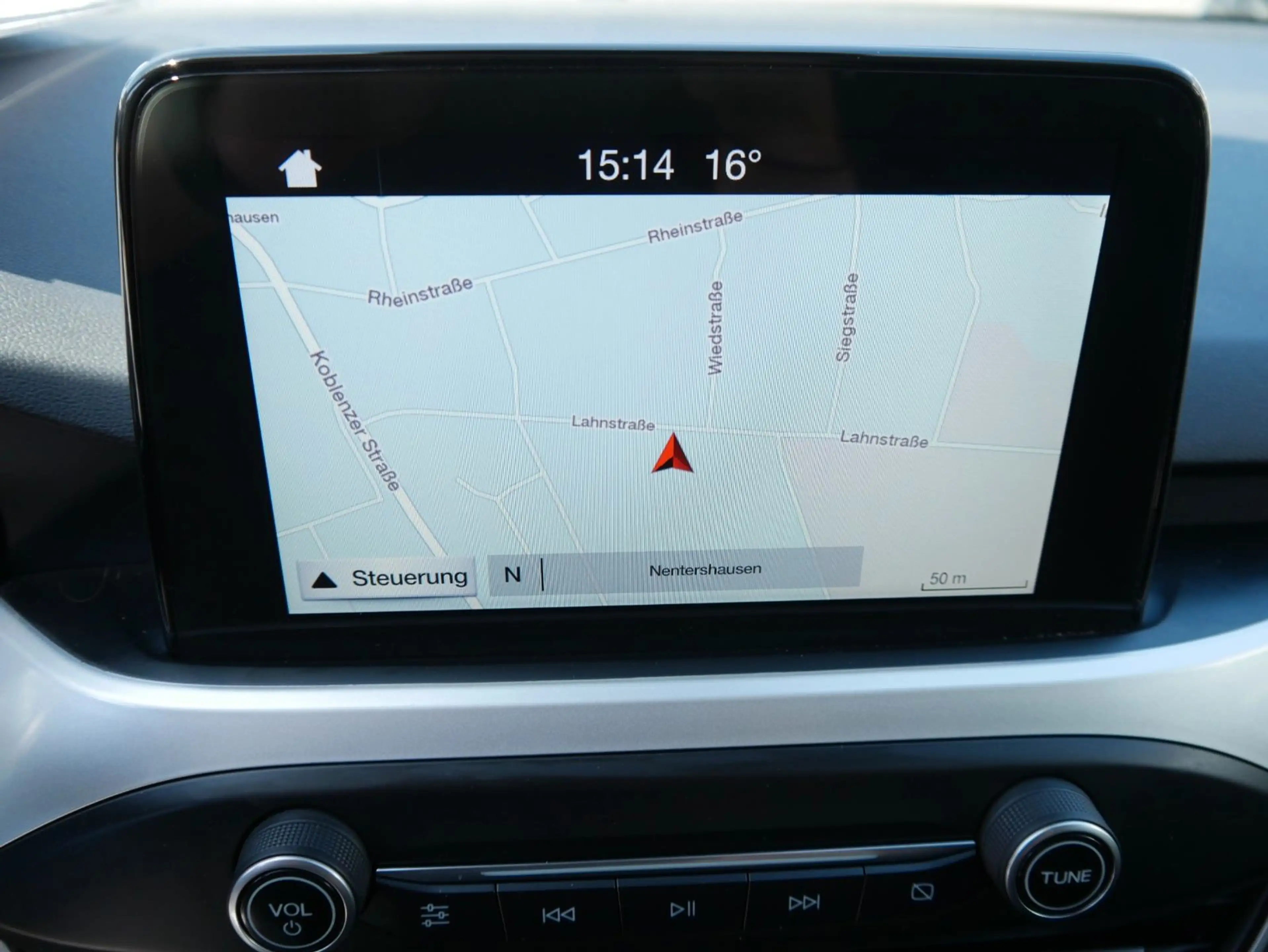 Ford Focus Cool & Connect 5-türig + Winter + Navi — photo 9