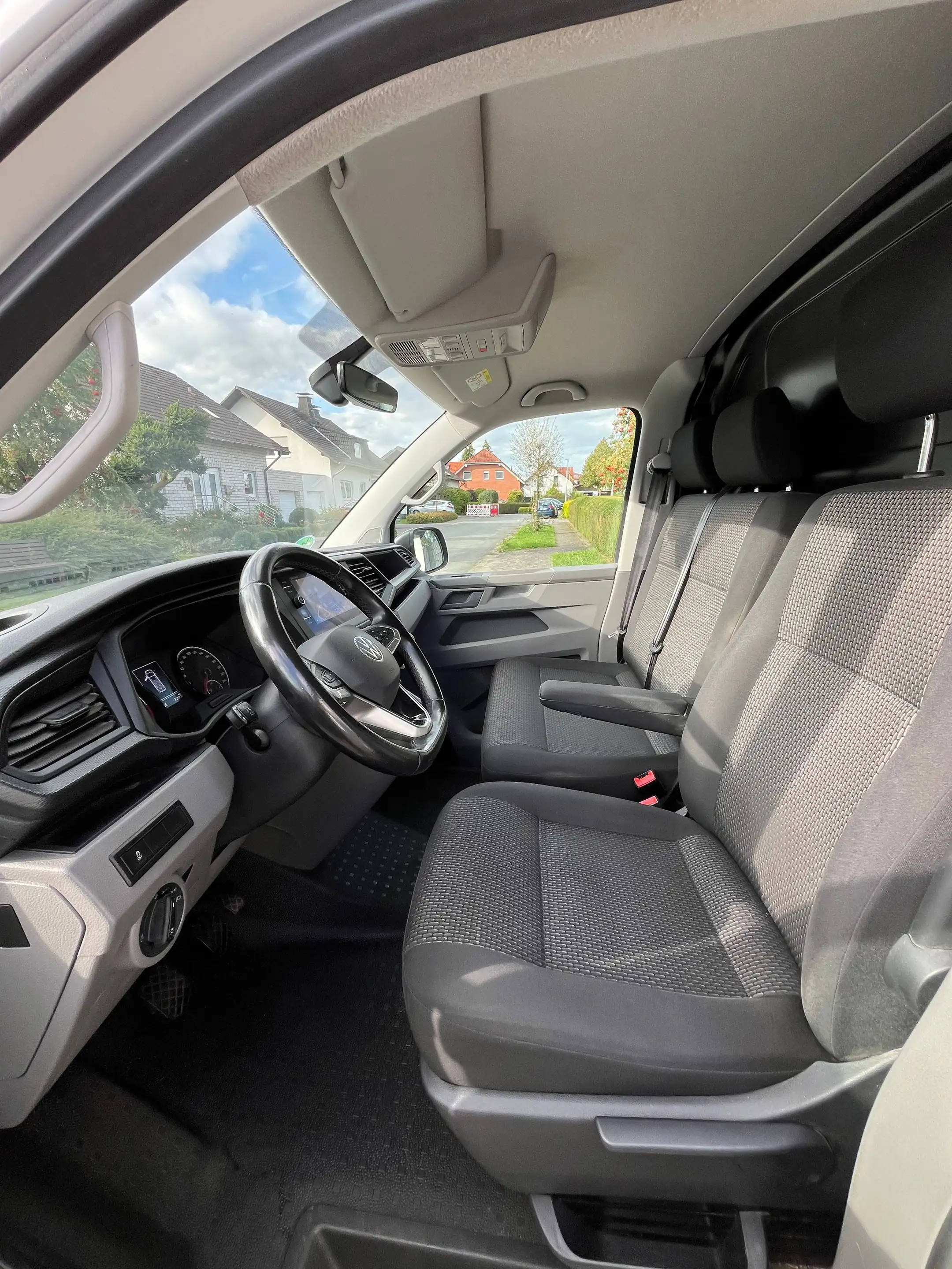 Volkswagen T6.1 Transporter Lang 150Ps Klima LED Navi SH VW-Scheckheft 87Tkm MwSt — photo 10