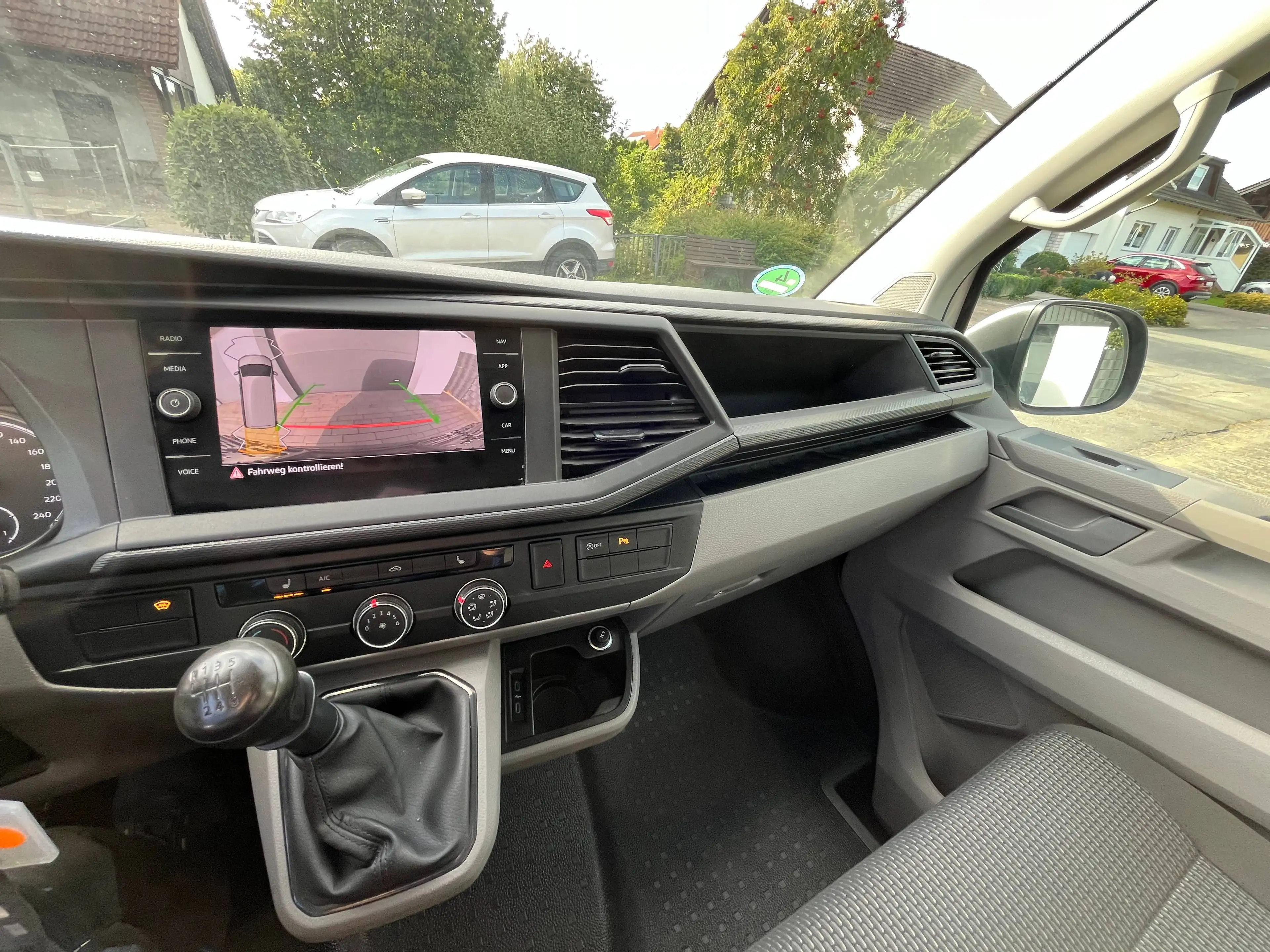 Volkswagen T6.1 Transporter Lang 150Ps Klima LED Navi SH VW-Scheckheft 87Tkm MwSt — photo 13