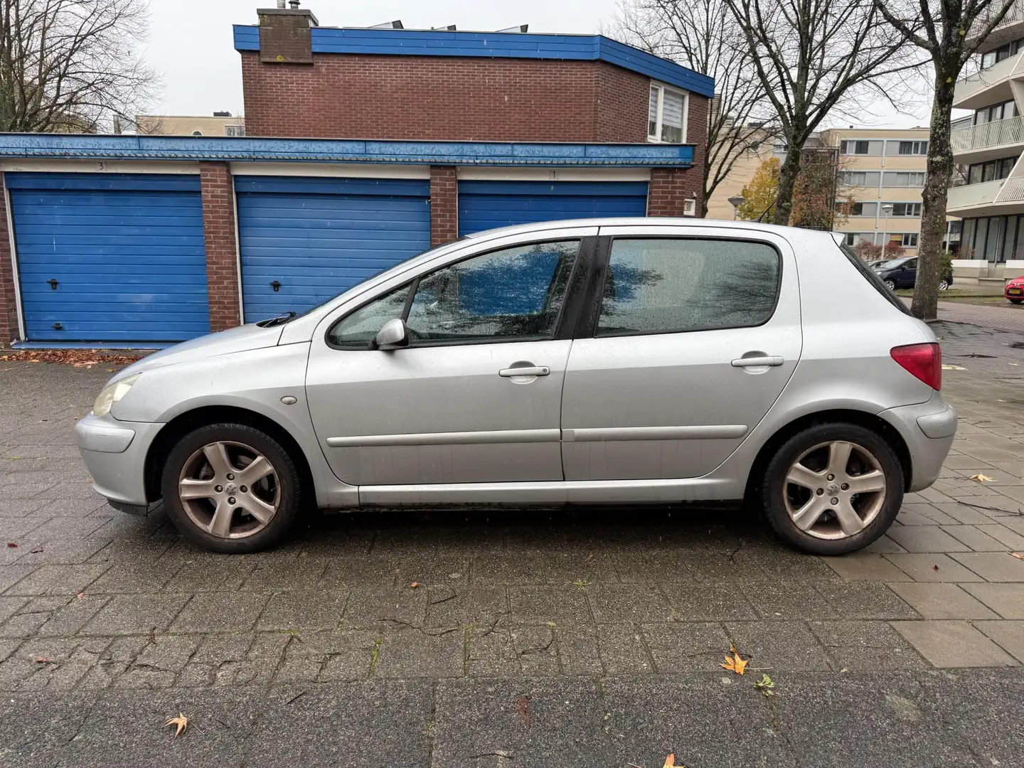 Peugeot 307 1.6-16V XSI 5drs Airco Cruise Trekhaak Grijs - 2