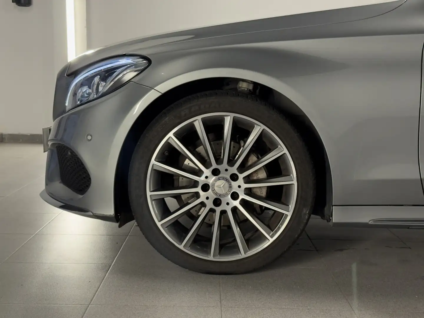 Mercedes-Benz C 220 220d 7G Plus Grijs - 2