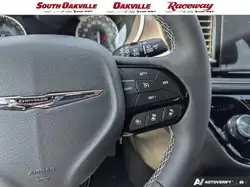 Chrysler Pacifica 2026 — фото 16