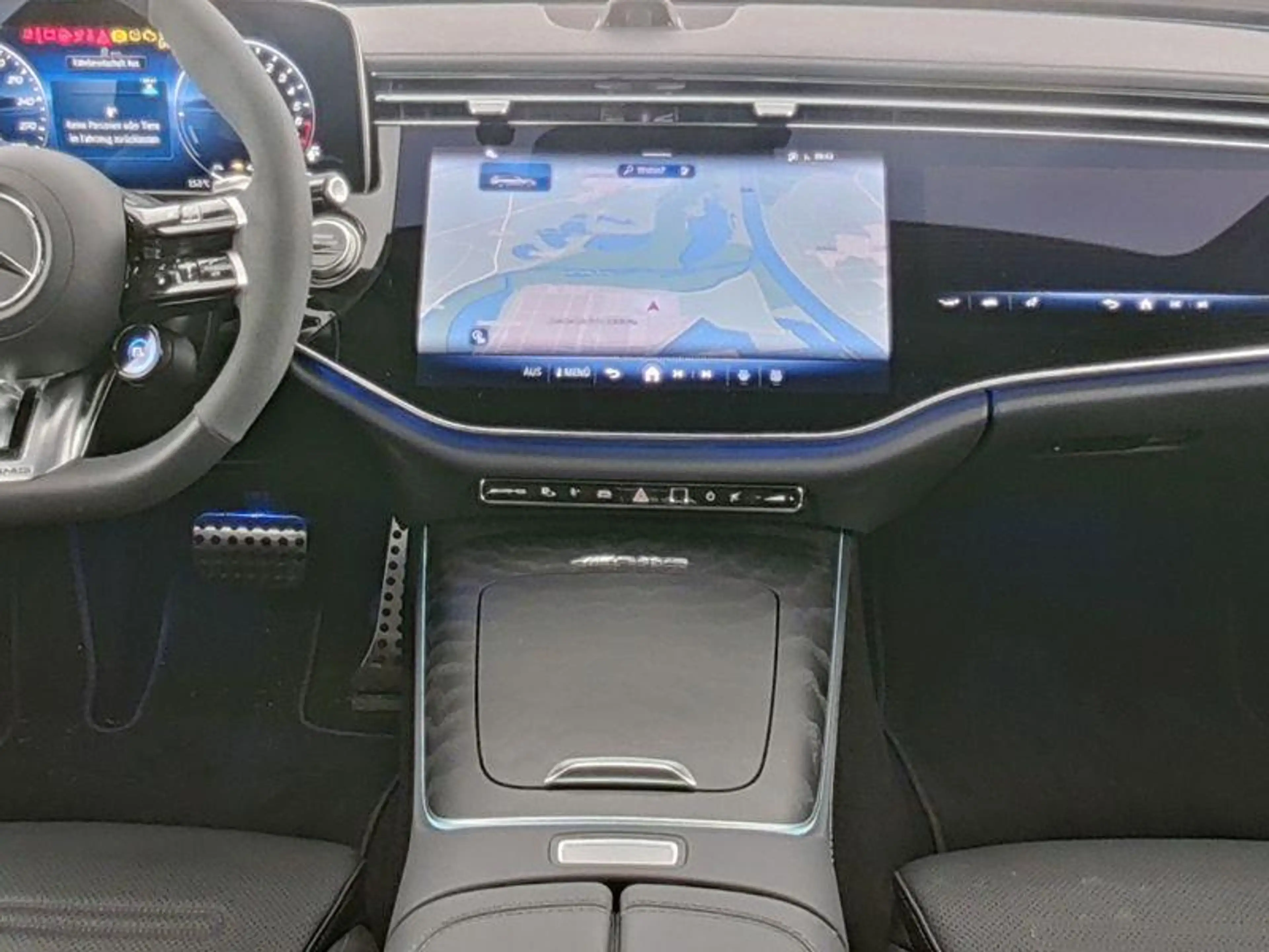 Mercedes-Benz E 53 AMG Break HYBRID 4MATIC+ +PANO+BURMESTER+AMG DYNAMIC P — photo 3