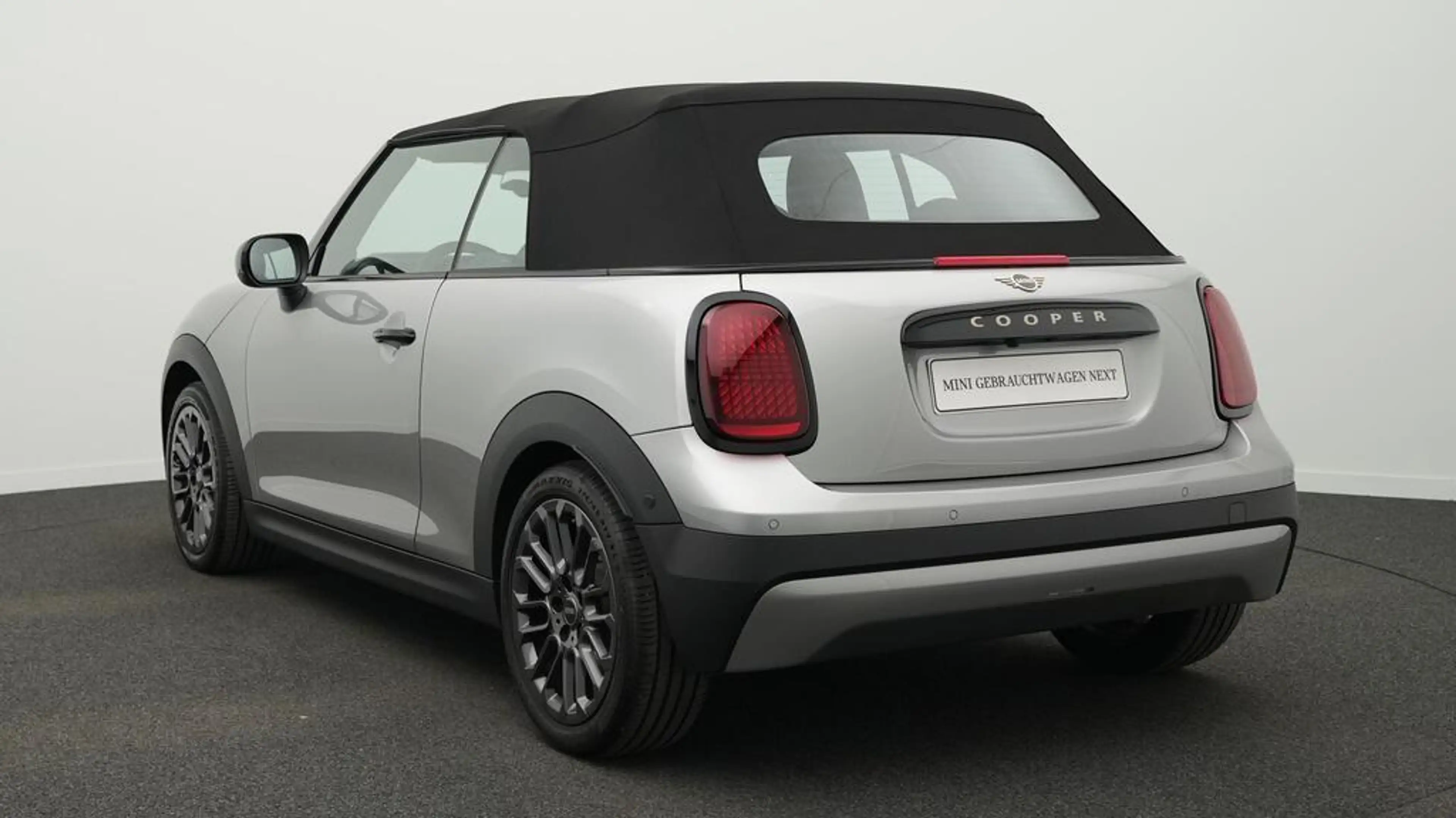 MINI Cooper C Cabrio Classic Trim — photo 13