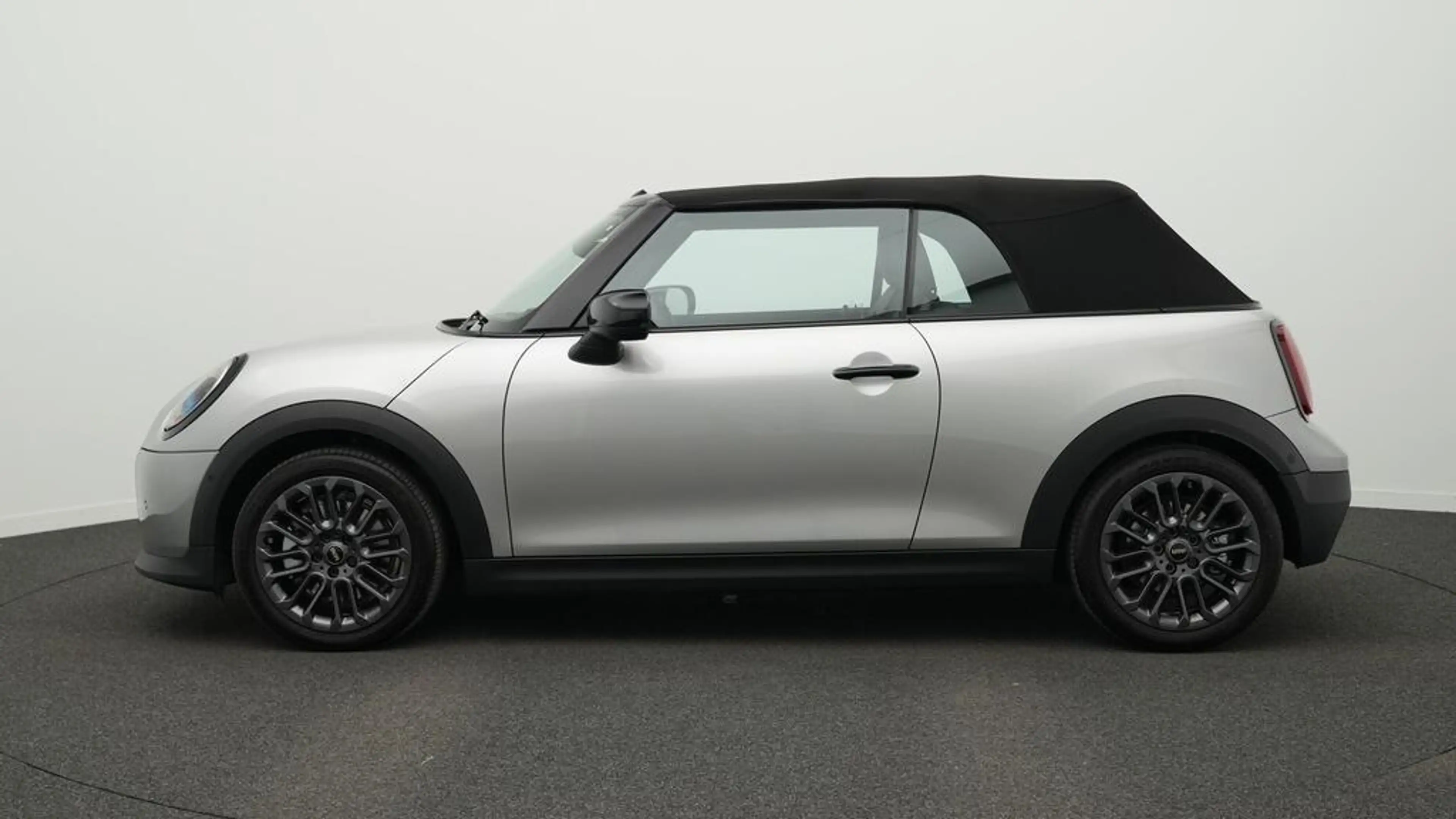 MINI Cooper C Cabrio Classic Trim — photo 9