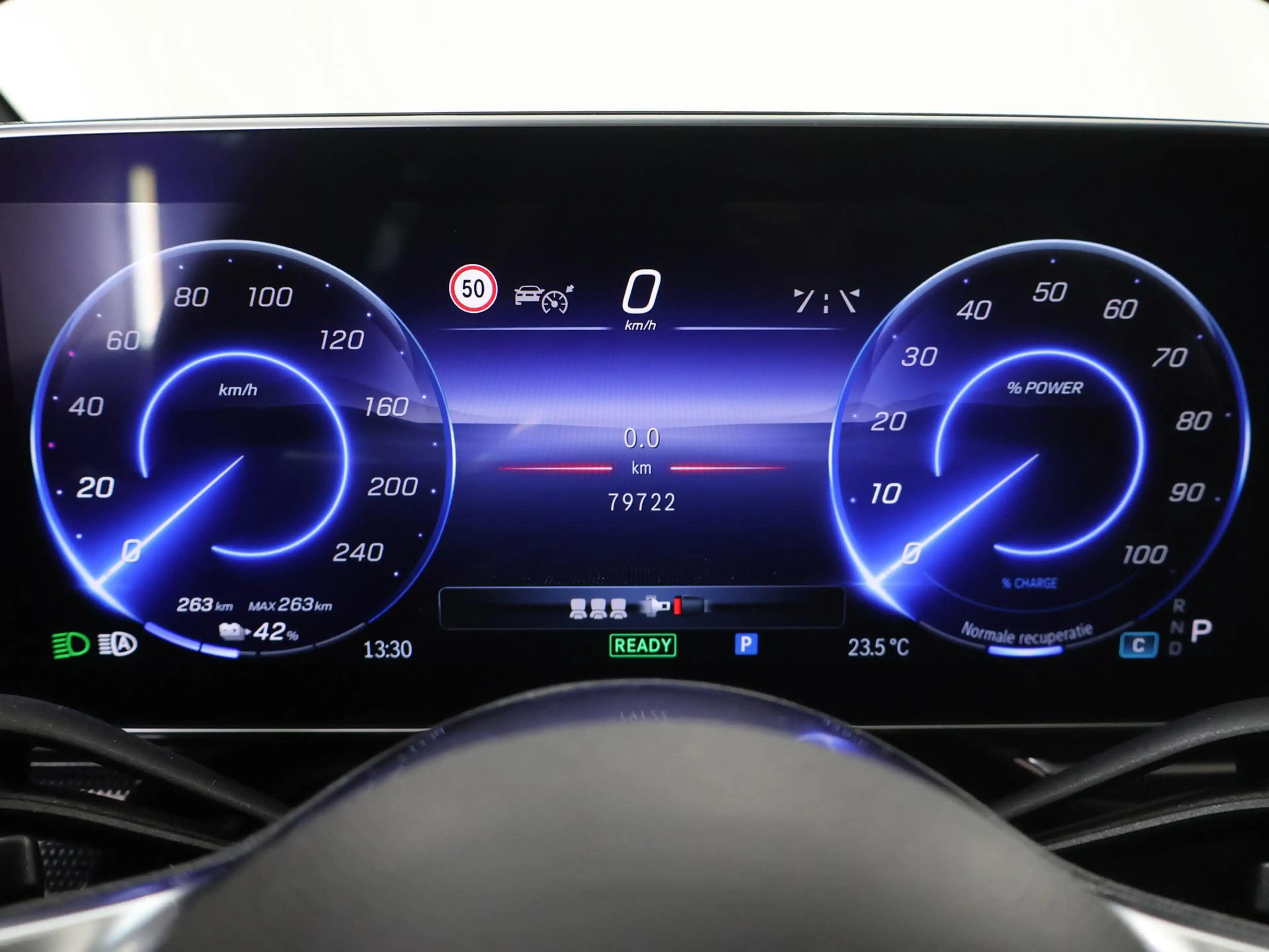 Mercedes-Benz EQE 300 AMG Line 89 kWh | Draadloos laden telefonie | Appl — photo 13