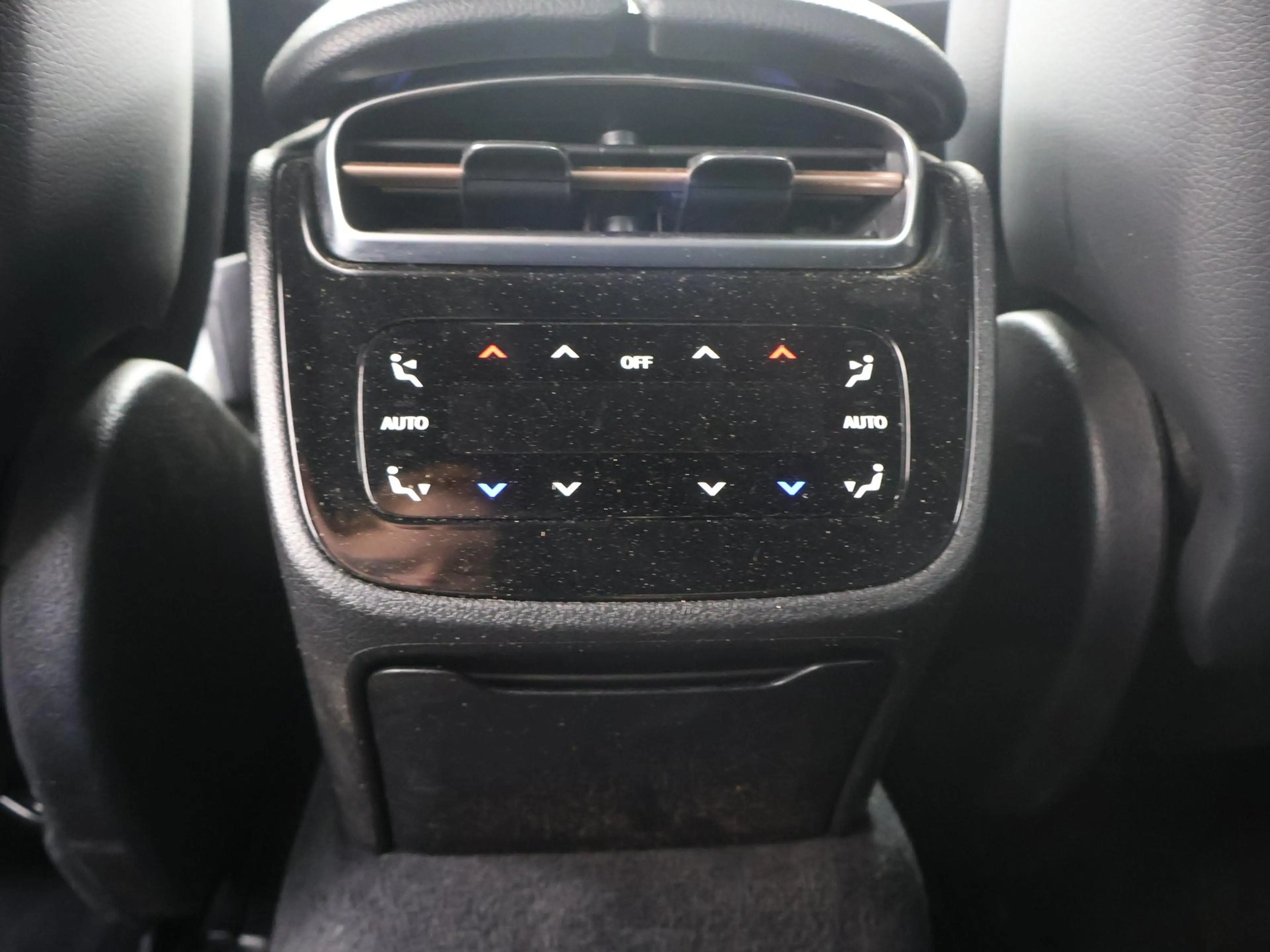 Mercedes-Benz EQE 300 AMG Line 89 kWh | Draadloos laden telefonie | Appl — photo 10