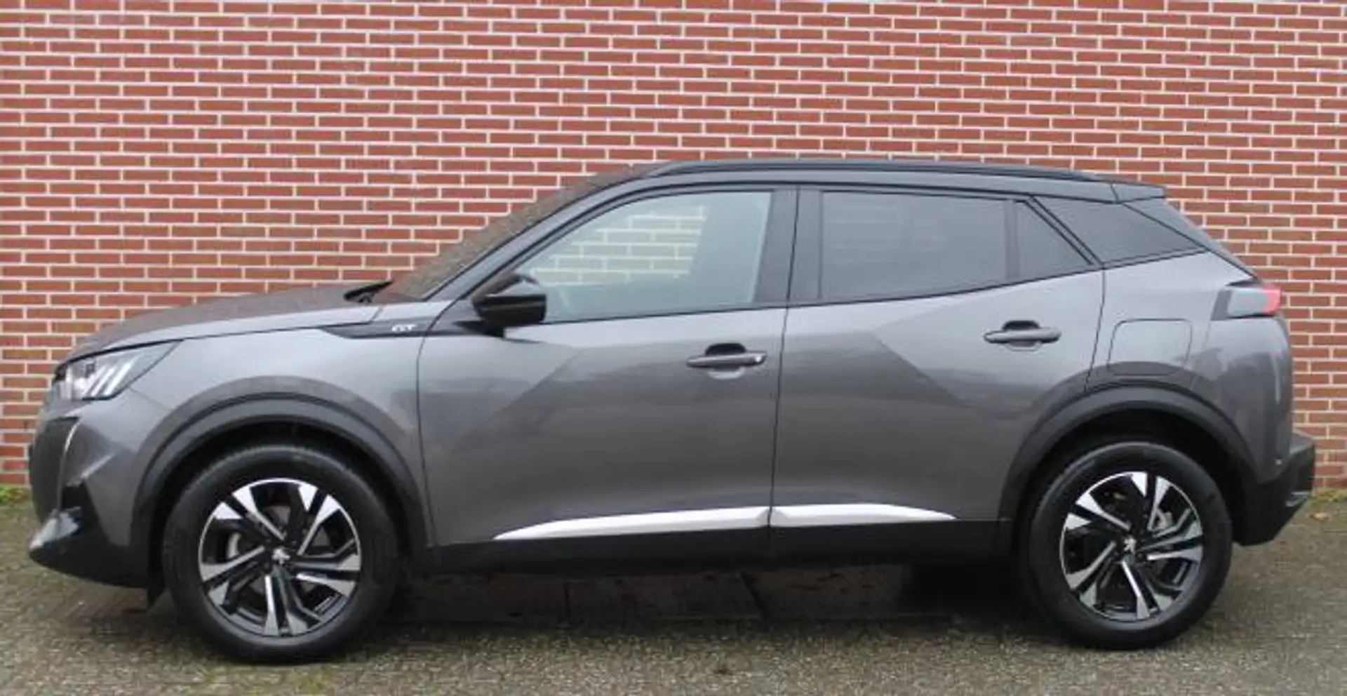 Peugeot 2008 1.2 Puretech 130pk GT Gris - 2