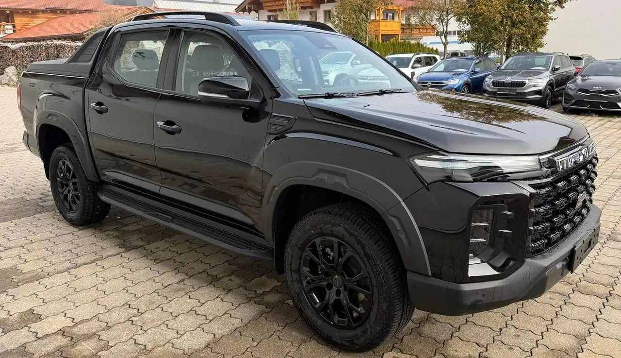 Maxus T60