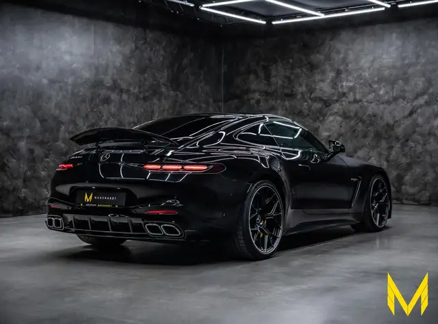 Mercedes-Benz Amg GT view 6
