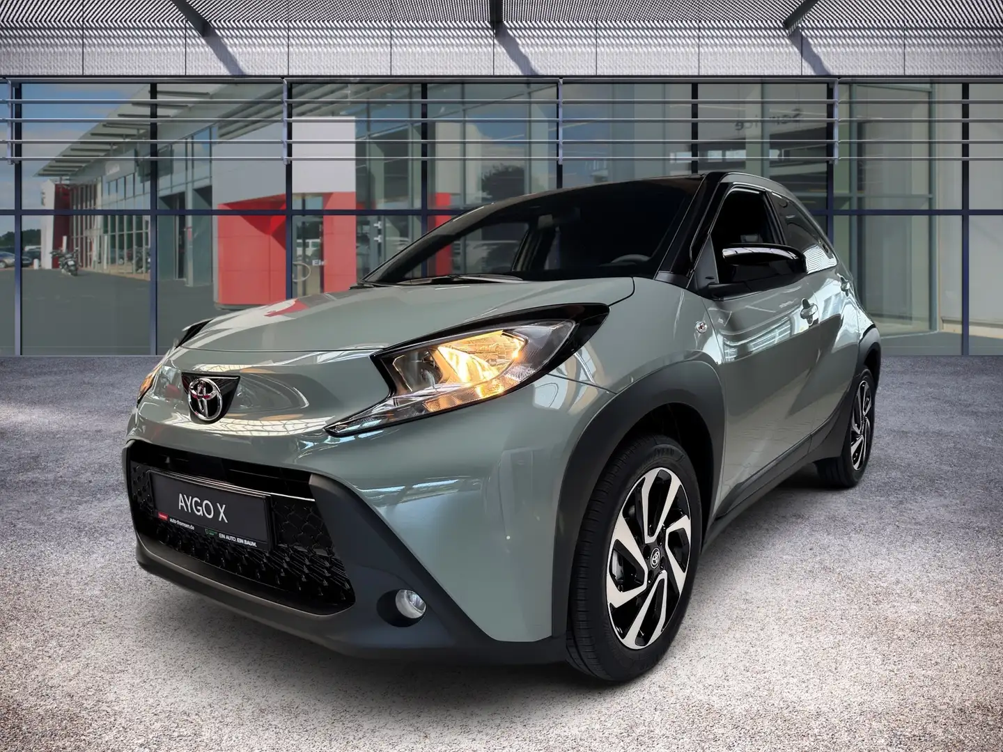 Toyota Aygo 1.0 Team D Navi ACC Kam. SHZ SpurH SHZ Negro - 2