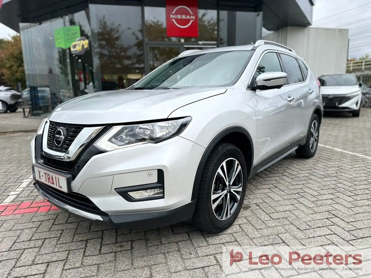 Nissan X-Trail N-Connecta Automaat Zilver - 1