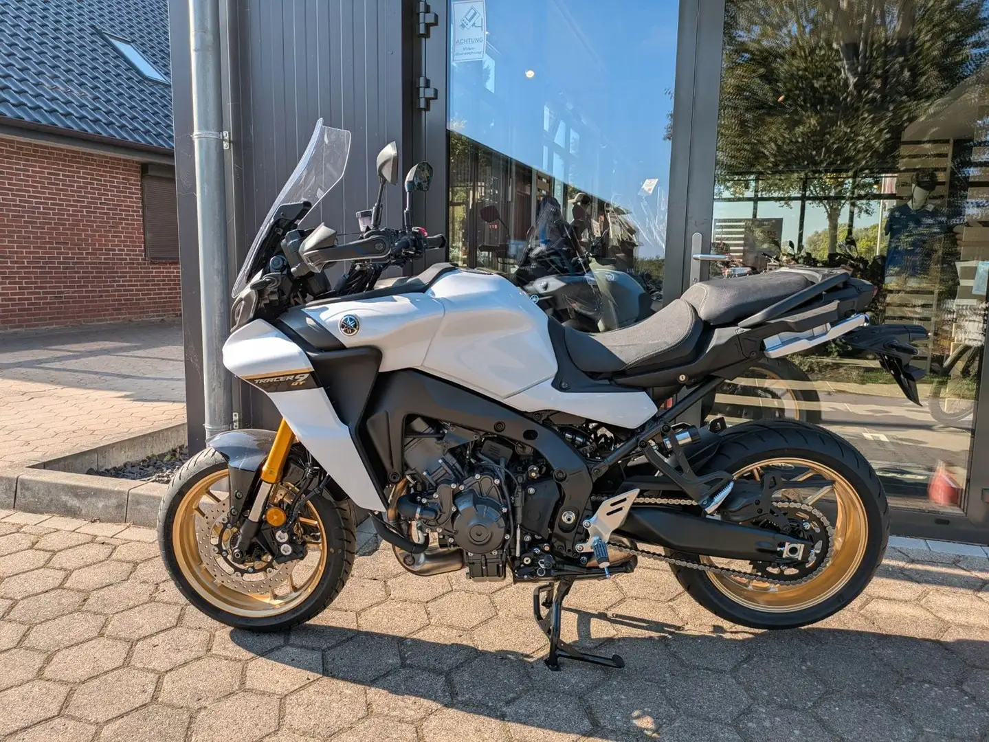 Yamaha Tracer 9 GT Blanco - 2