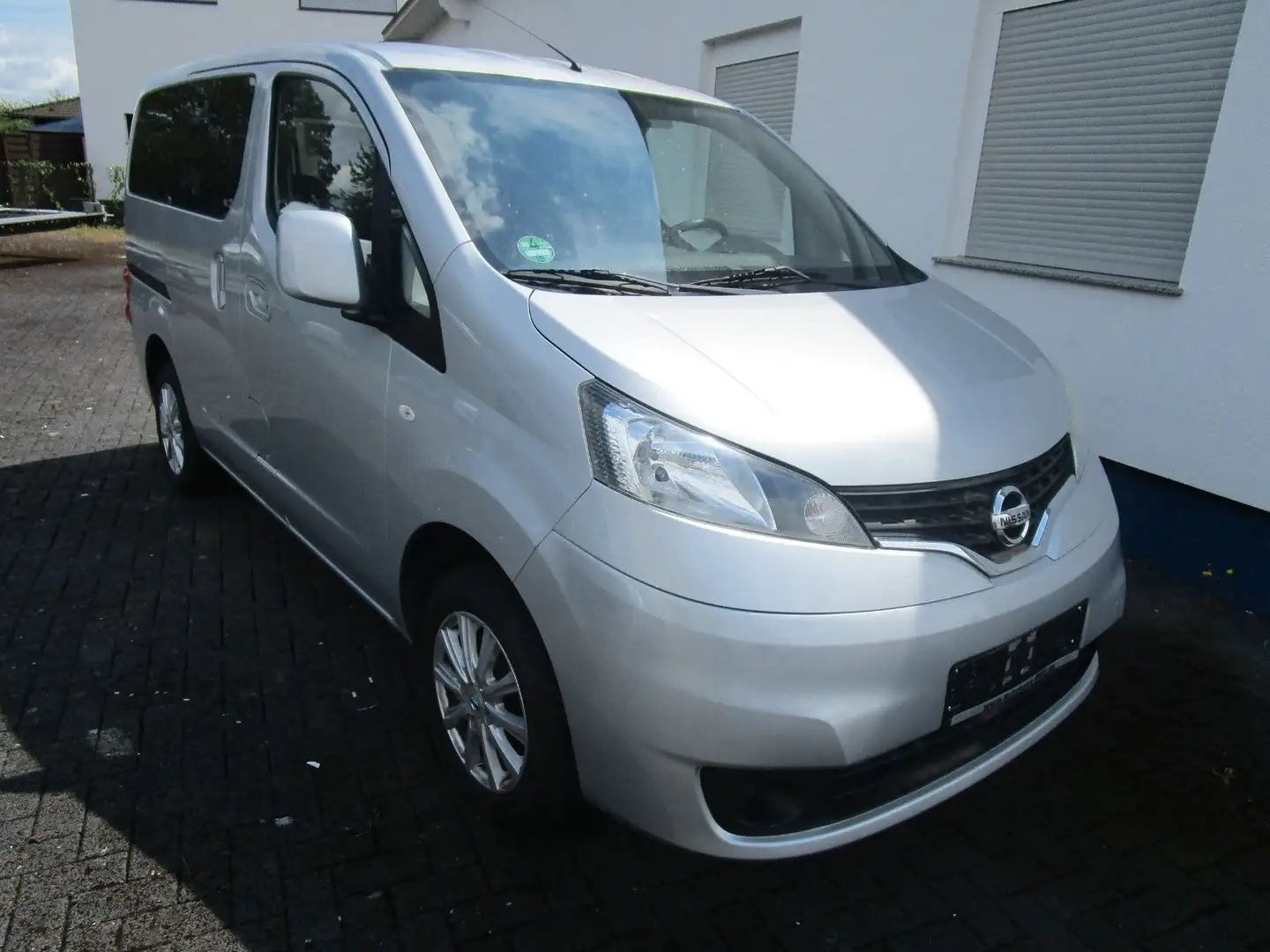 Nissan NV200 /Evalia Evalia Tekna Navi-Kamera Silber - 2
